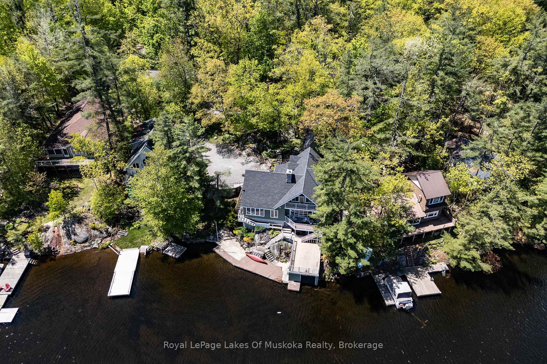 Photo 3 of 4-1010 Pinedale Road, Gravenhurst, Muskoka (S) — HOMEH