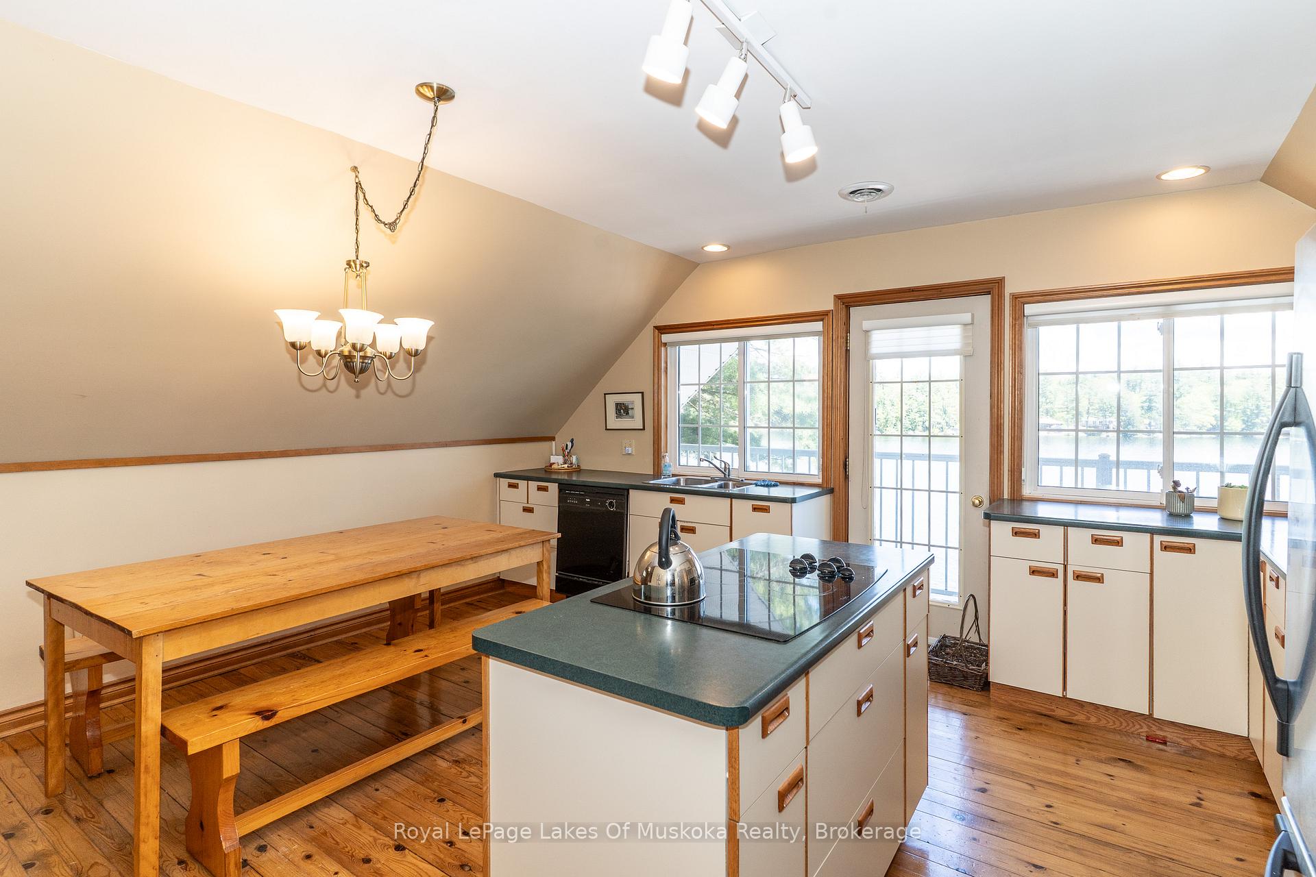 Photo 28 of 4-1010 Pinedale Road, Gravenhurst, Muskoka (S) — HOMEH