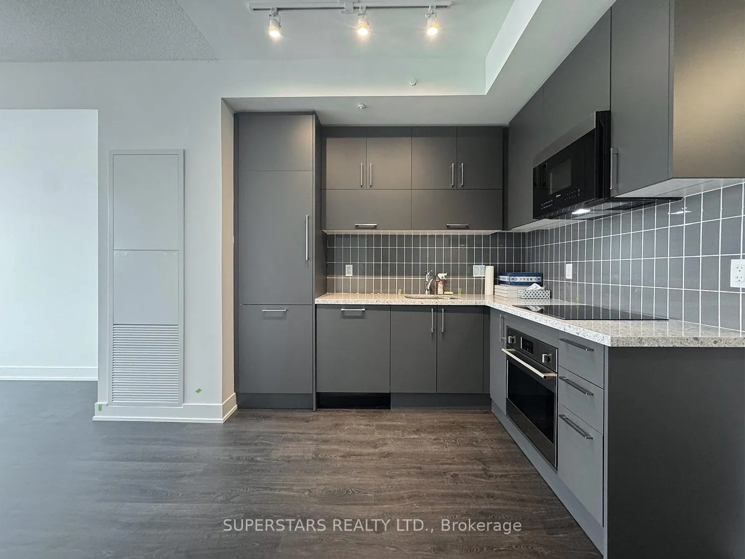 Photo 4 of Unit 2208, 38 Andre de Grasse Street, Markham, Unionville — HOMEH