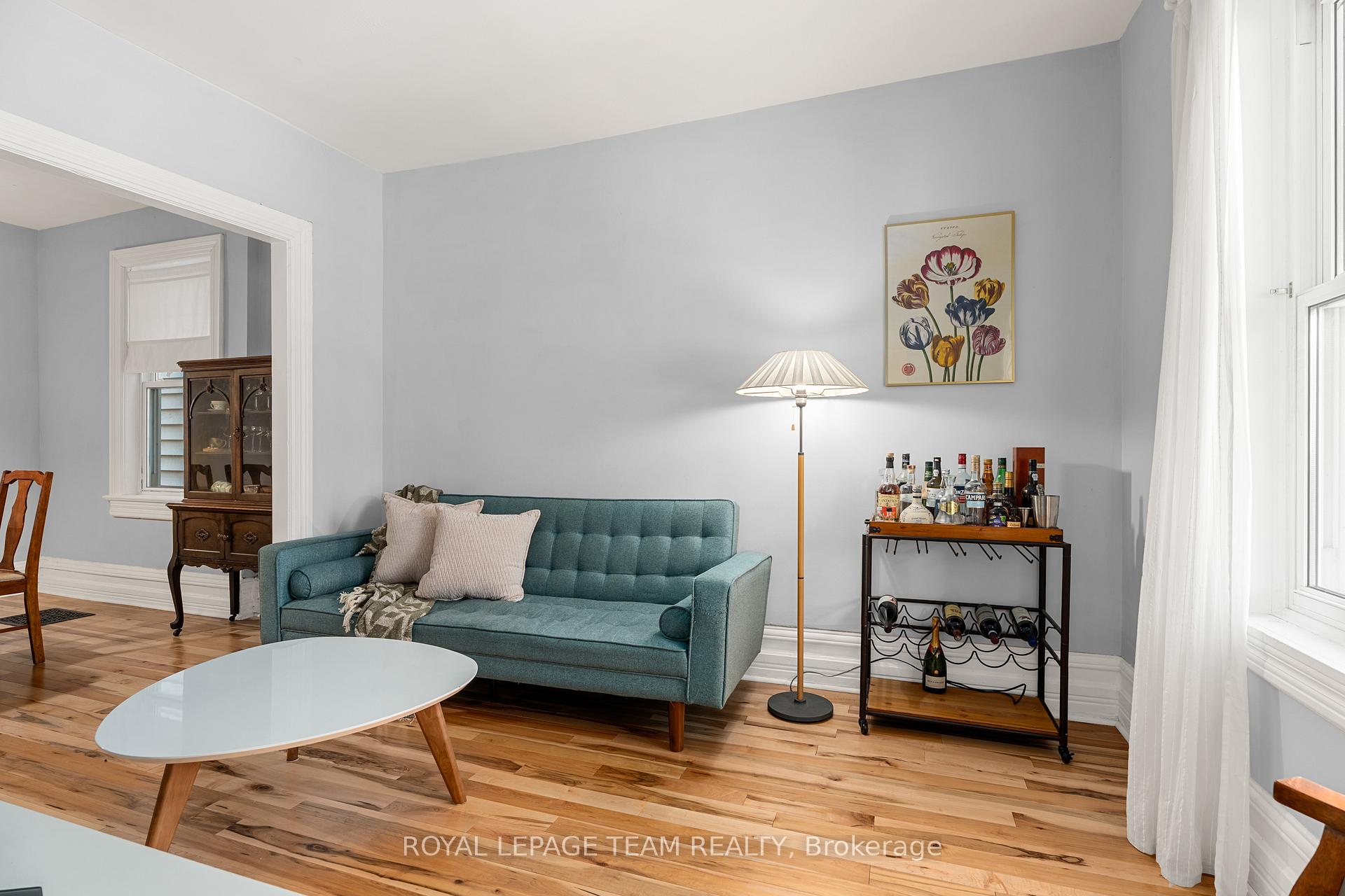 Photo 5 of 32 Adelaide Street, Ottawa, Glebe — HOMEH
