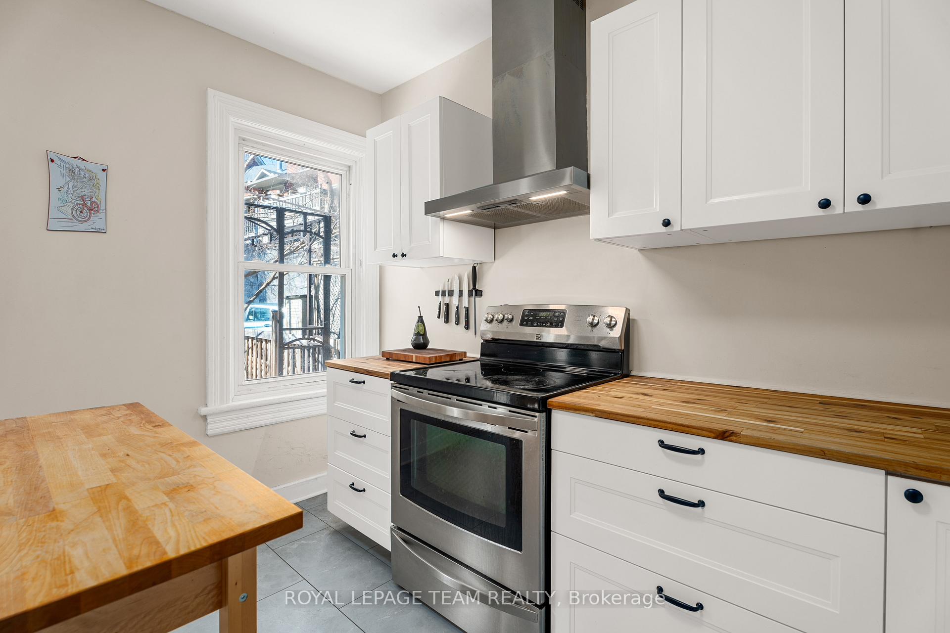 Photo 14 of 32 Adelaide Street, Ottawa, Glebe — HOMEH