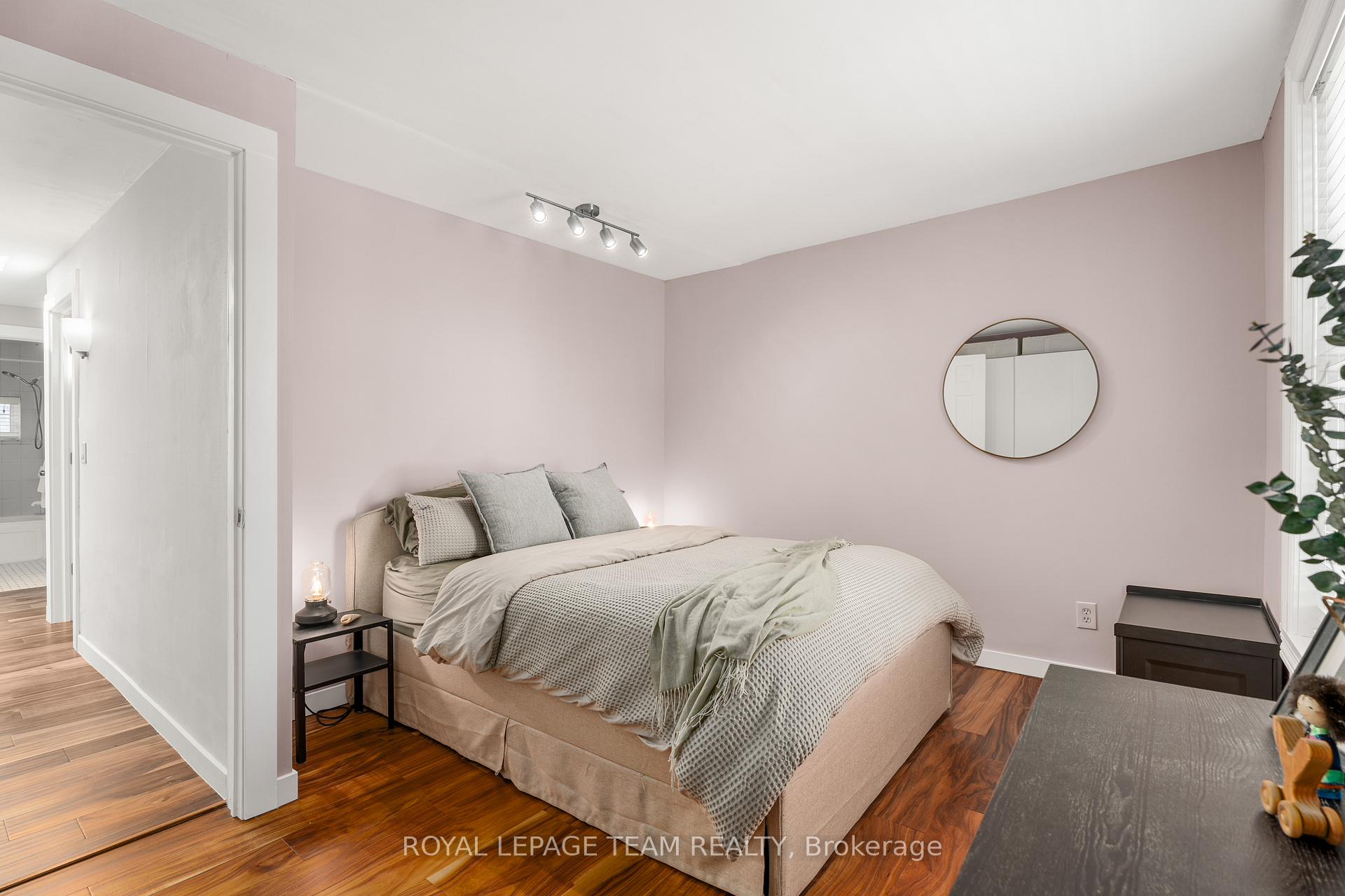 Photo 24 of 32 Adelaide Street, Ottawa, Glebe — HOMEH