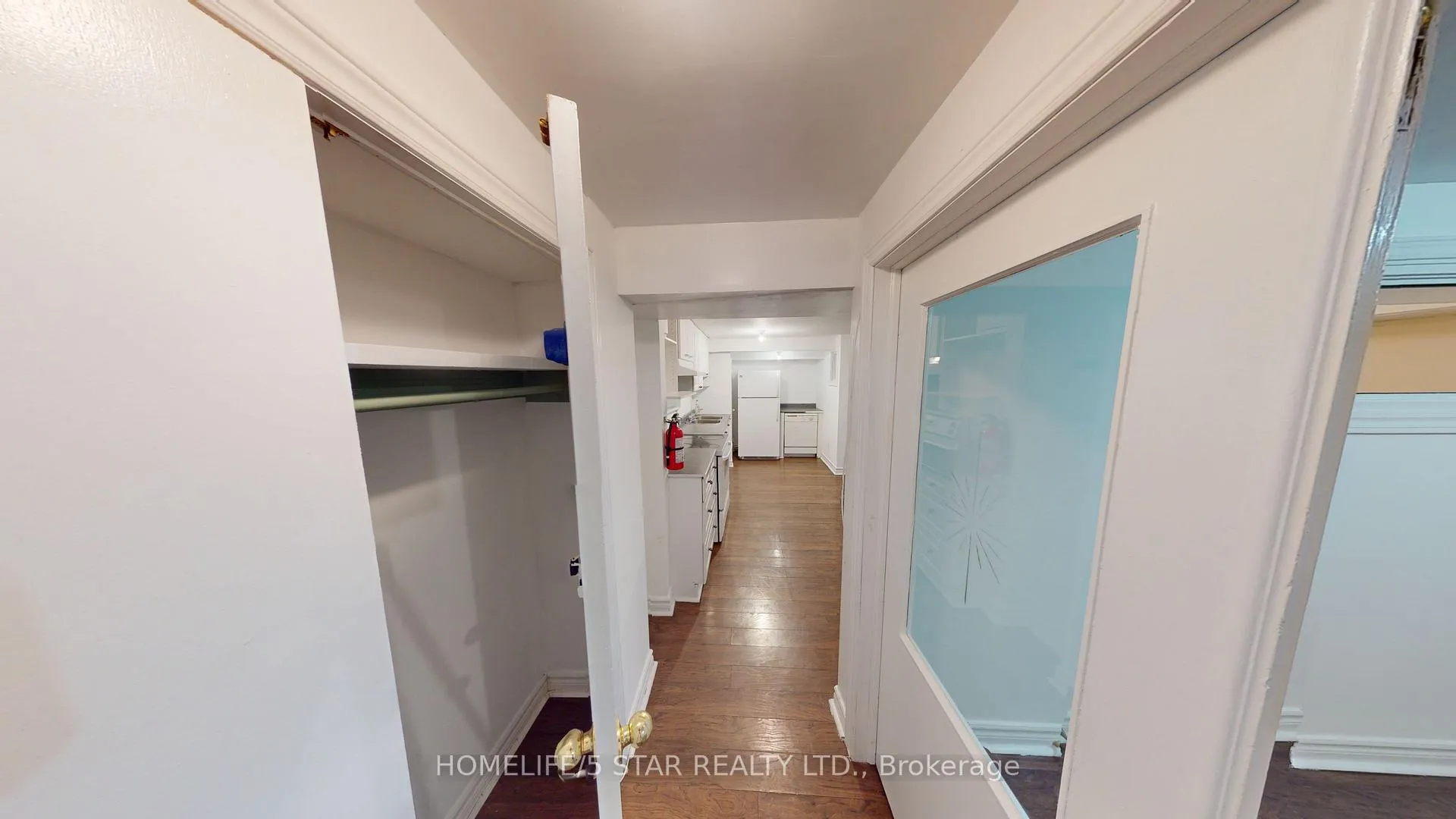 Photo 2 of Unit Bsmt Apt, 109 Knox Avenue, Toronto, Greenwood-Coxwell — HOMEH