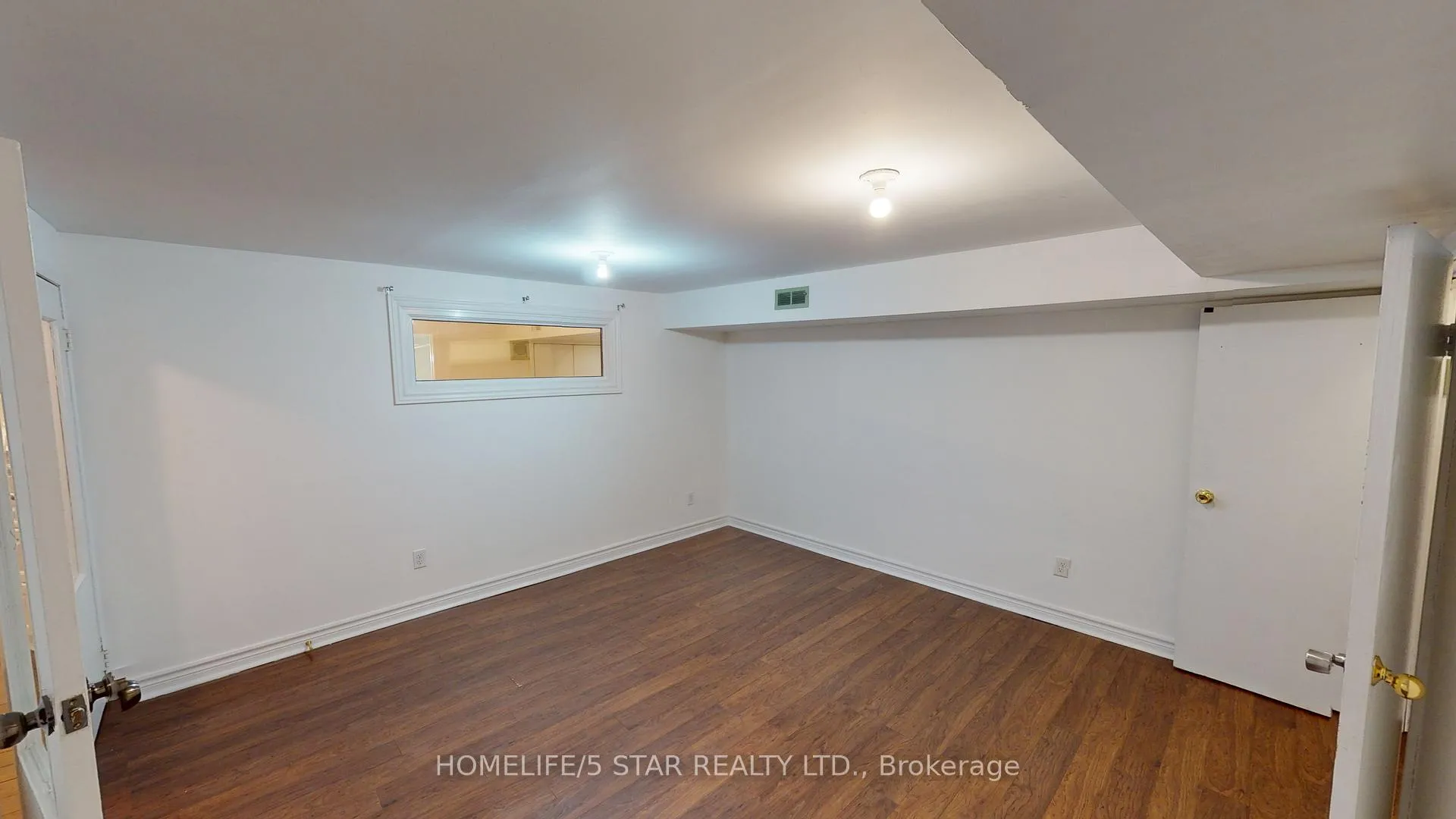 Photo 4 of Unit Bsmt Apt, 109 Knox Avenue, Toronto, Greenwood-Coxwell — HOMEH