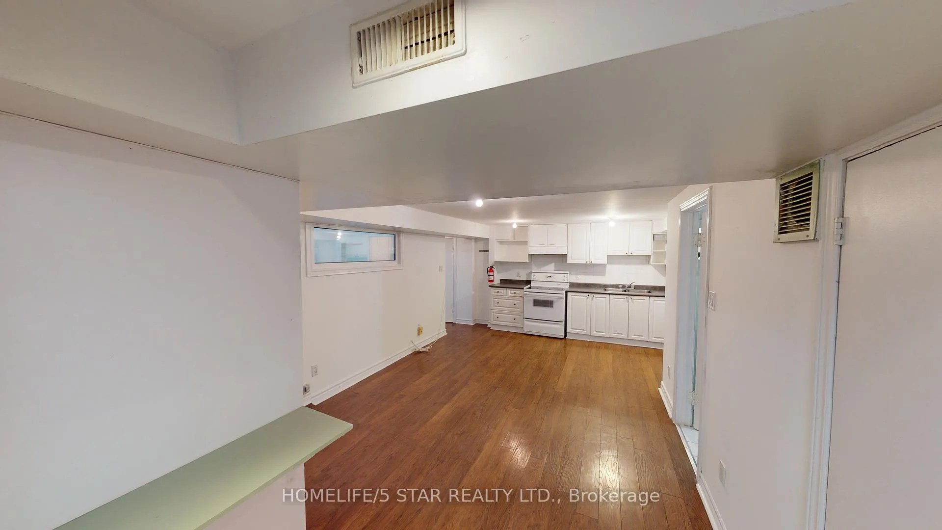 Photo 9 of Unit Bsmt Apt, 109 Knox Avenue, Toronto, Greenwood-Coxwell — HOMEH