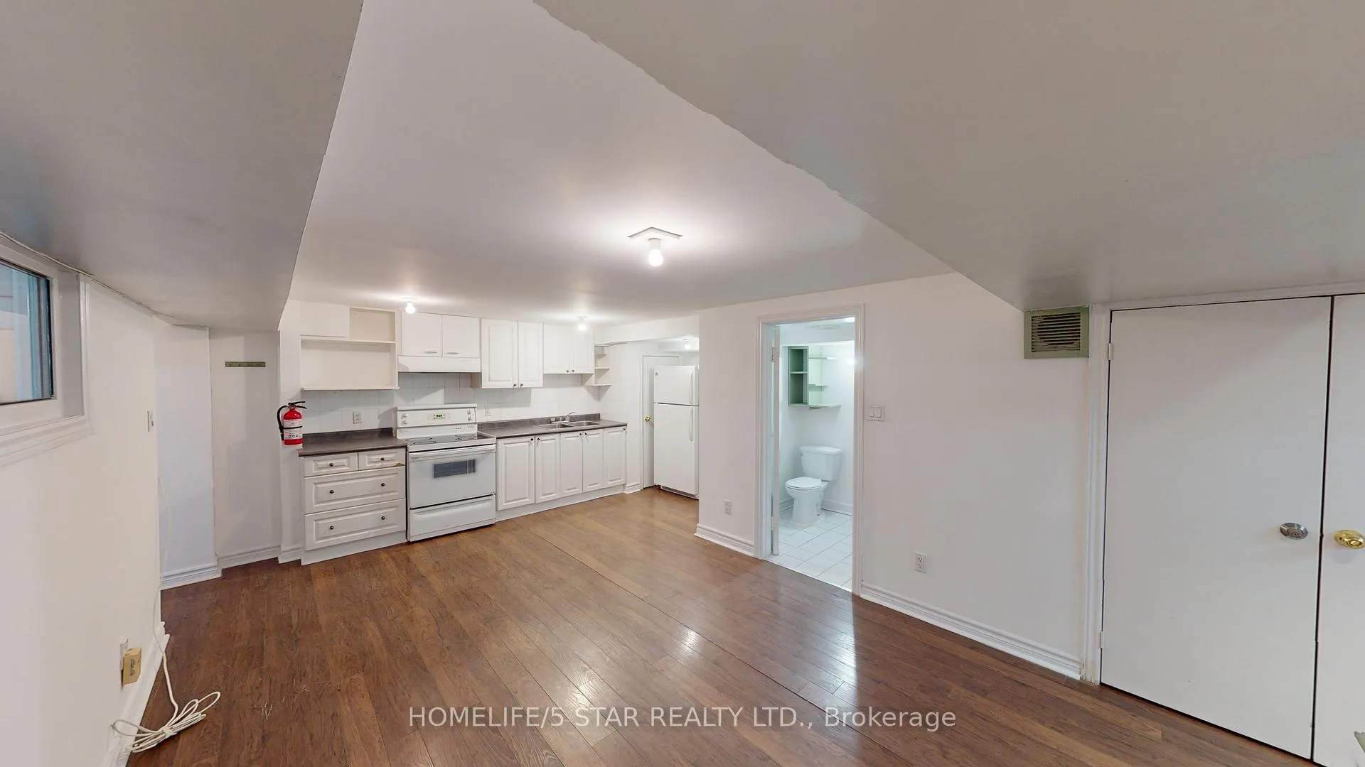 Photo 11 of Unit Bsmt Apt, 109 Knox Avenue, Toronto, Greenwood-Coxwell — HOMEH