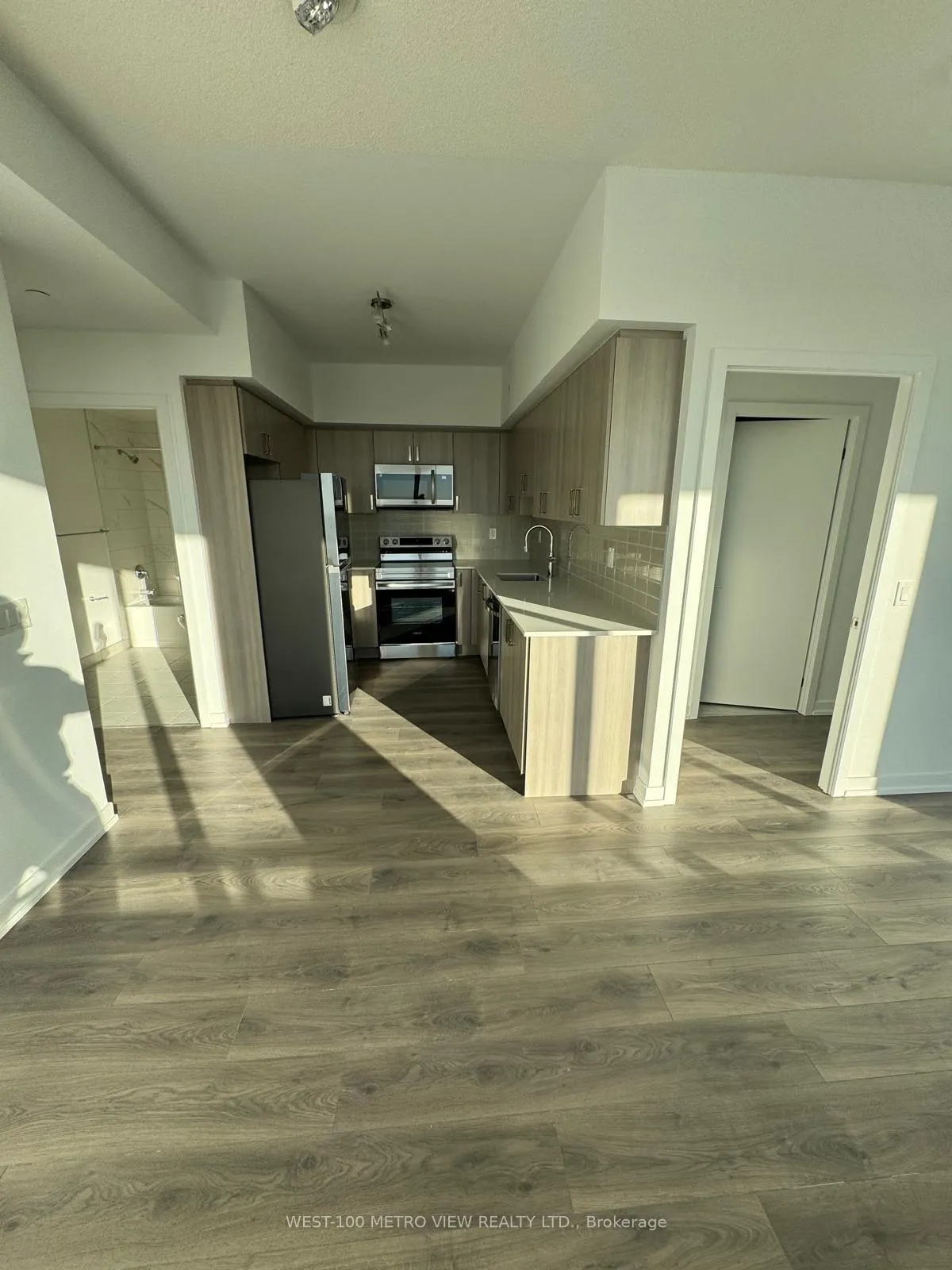 Photo 2 of Unit 1702, 1435 Celebration Drive, Pickering, Bay Ridges — HOMEH