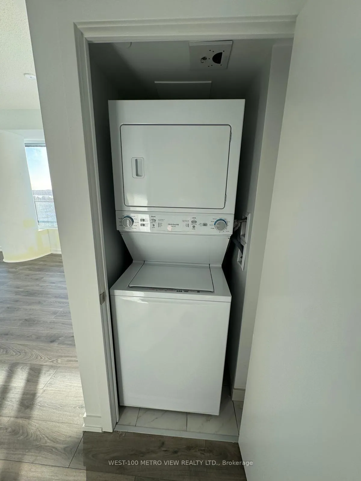 Photo 6 of Unit 1702, 1435 Celebration Drive, Pickering, Bay Ridges — HOMEH