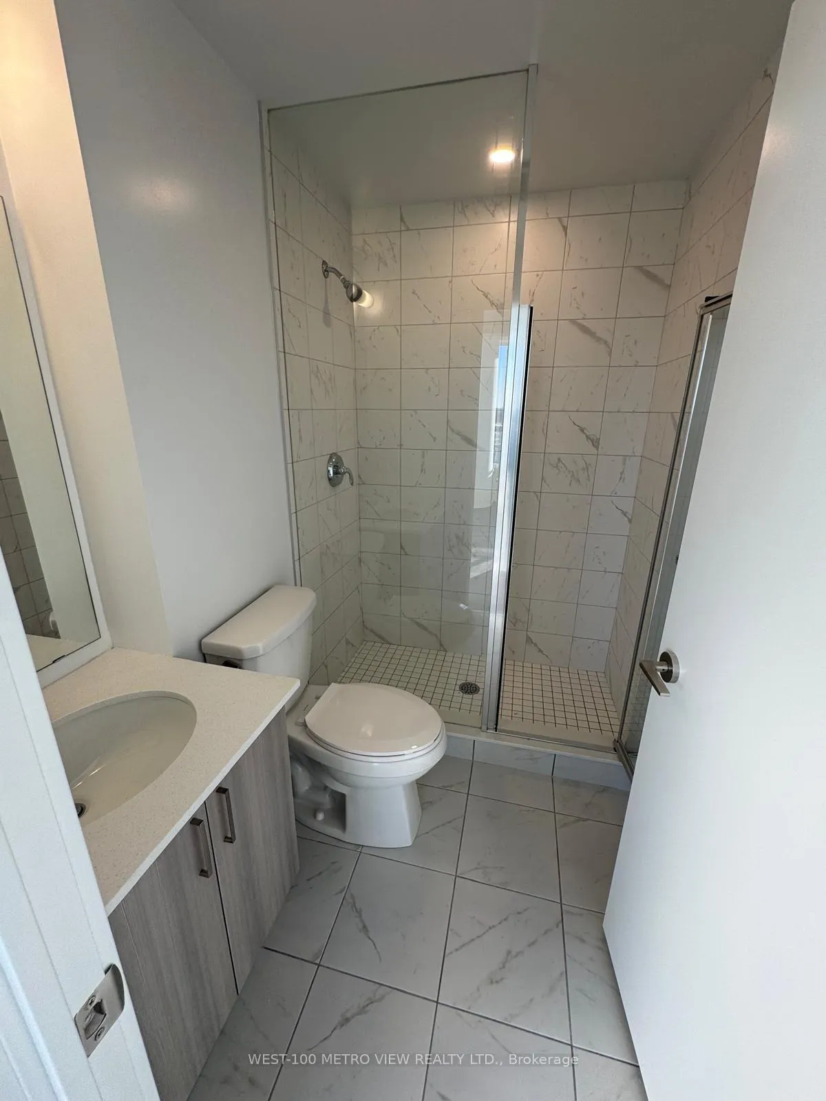 Photo 8 of Unit 1702, 1435 Celebration Drive, Pickering, Bay Ridges — HOMEH