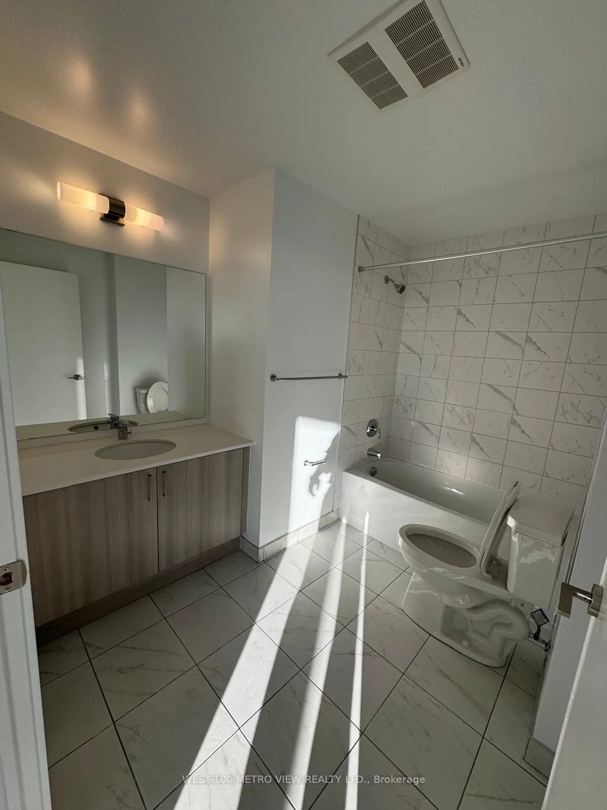 Photo 12 of Unit 1702, 1435 Celebration Drive, Pickering, Bay Ridges — HOMEH