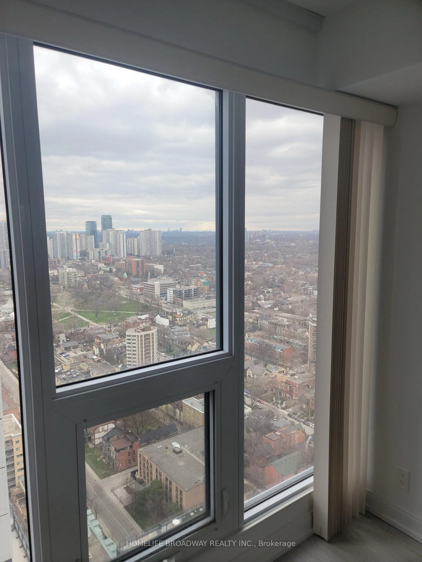 Photo 7 of Unit 3901, 181 Dundas Street E, Toronto, Moss Park — HOMEH
