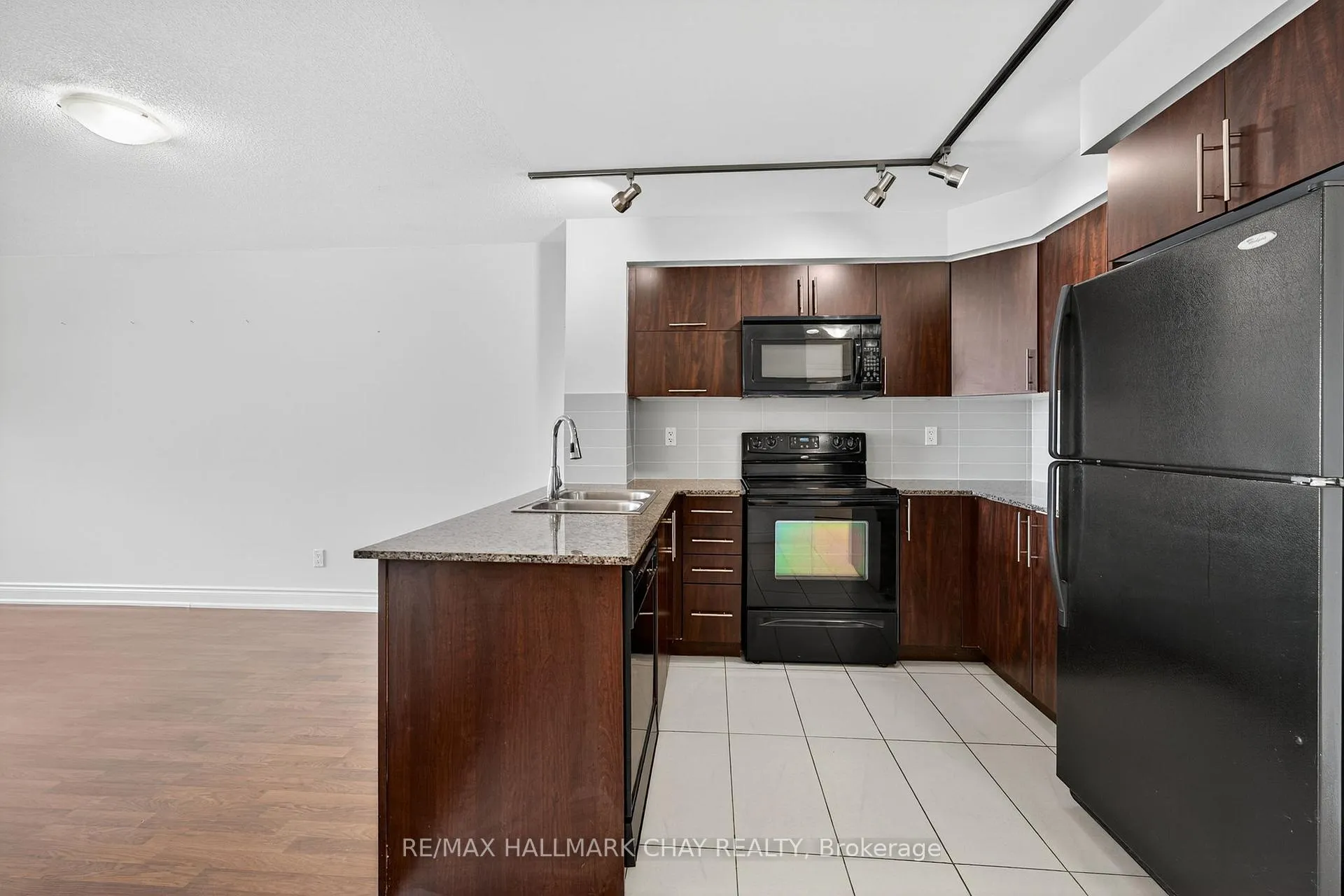 Photo 5 of Unit 819, 60 South Town Centre Boulevard, Markham, Unionville — HOMEH