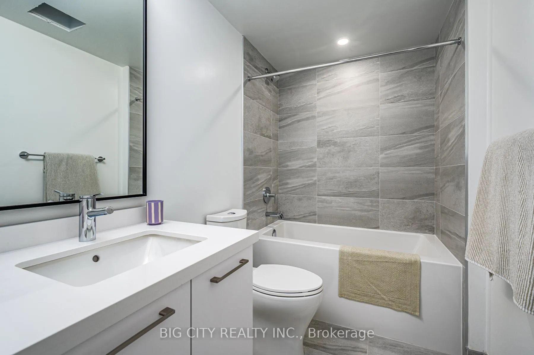 Photo 17 of Unit 314, 36 Brentcliffe Road, Toronto, Thorncliffe Park — HOMEH