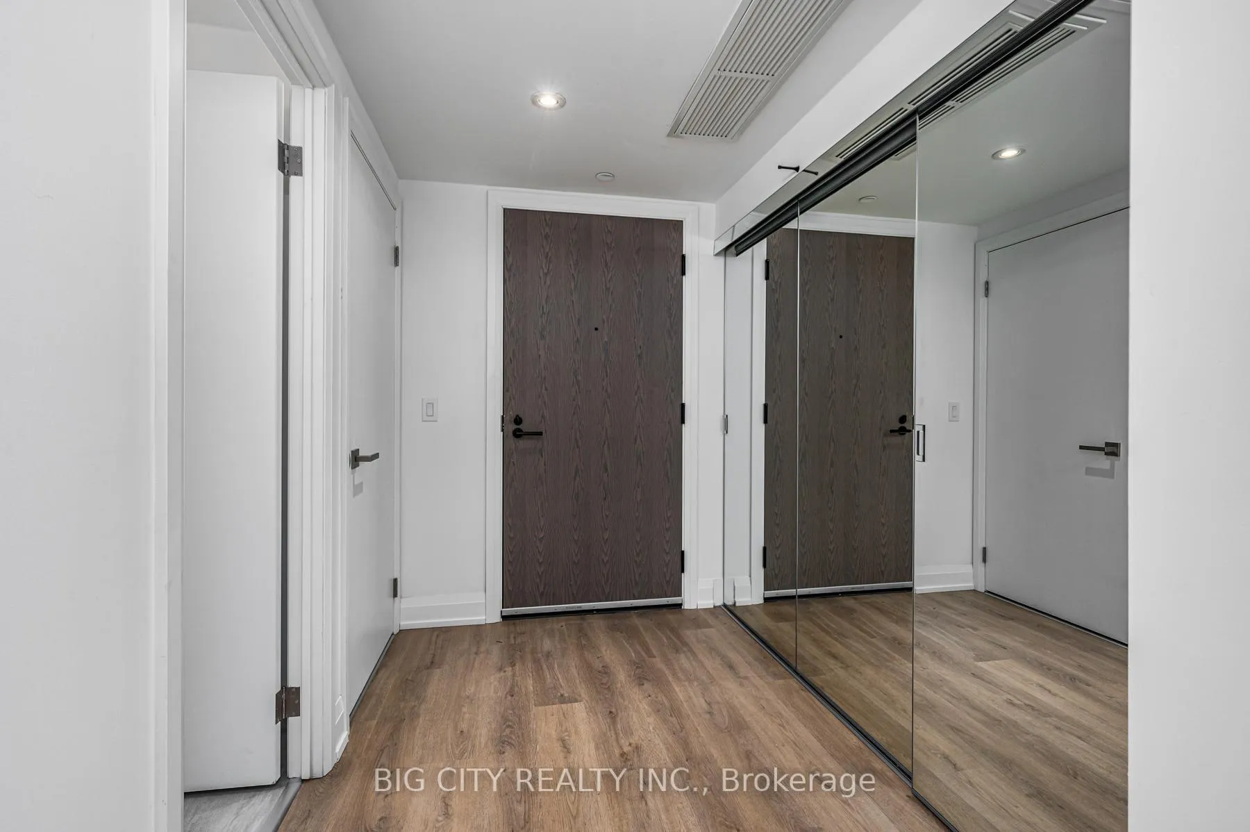Photo 23 of Unit 314, 36 Brentcliffe Road, Toronto, Thorncliffe Park — HOMEH