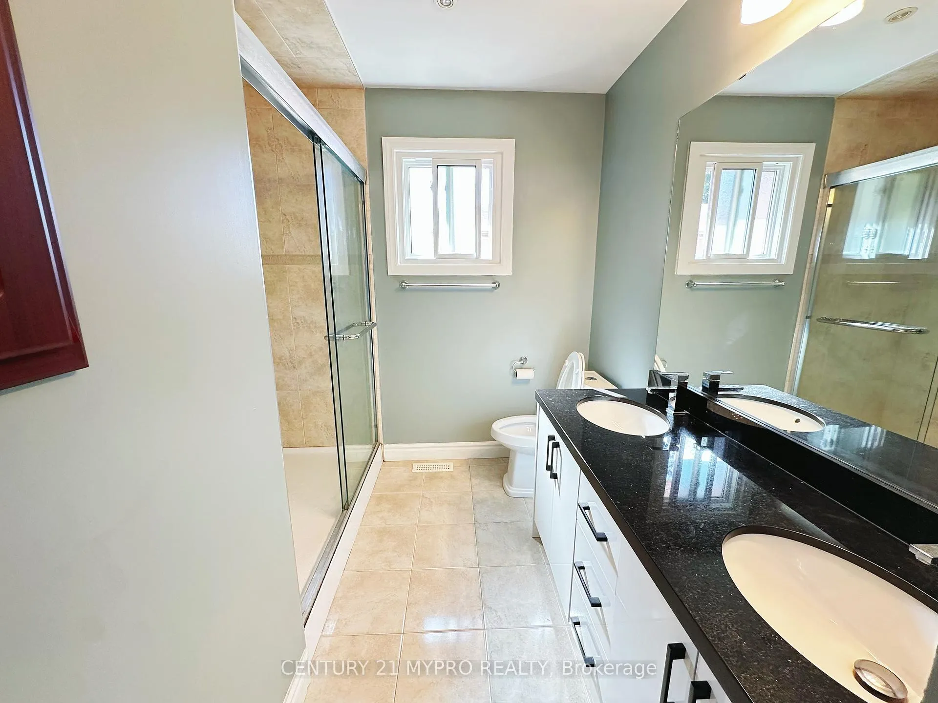 Photo 17 of 29 Adrian Crescent, Markham, Raymerville — HOMEH