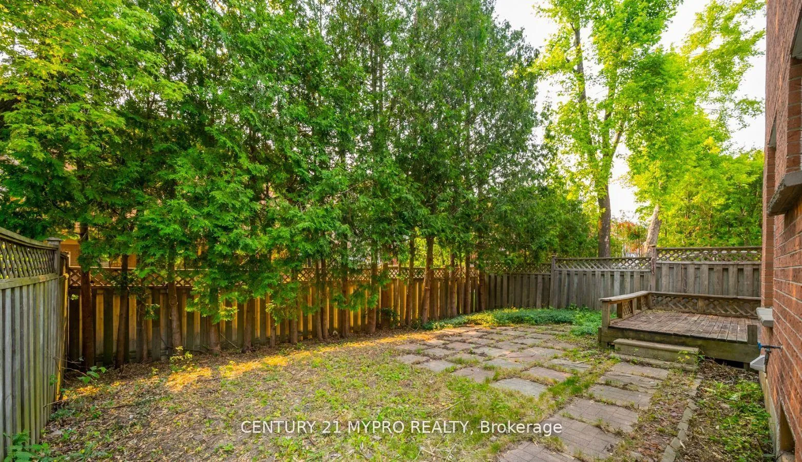 Photo 22 of 29 Adrian Crescent, Markham, Raymerville — HOMEH