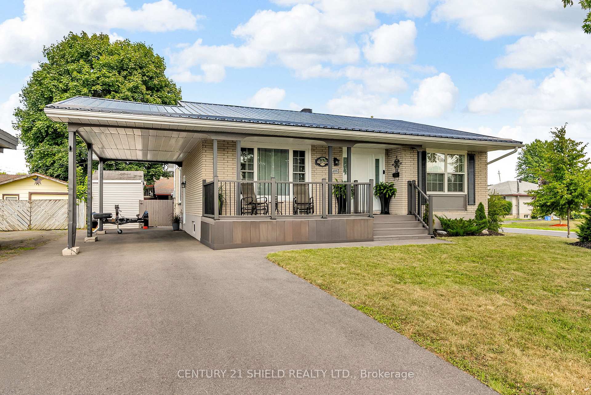 Photo 3 of 408 Anderson Drive, Cornwall — HOMEH