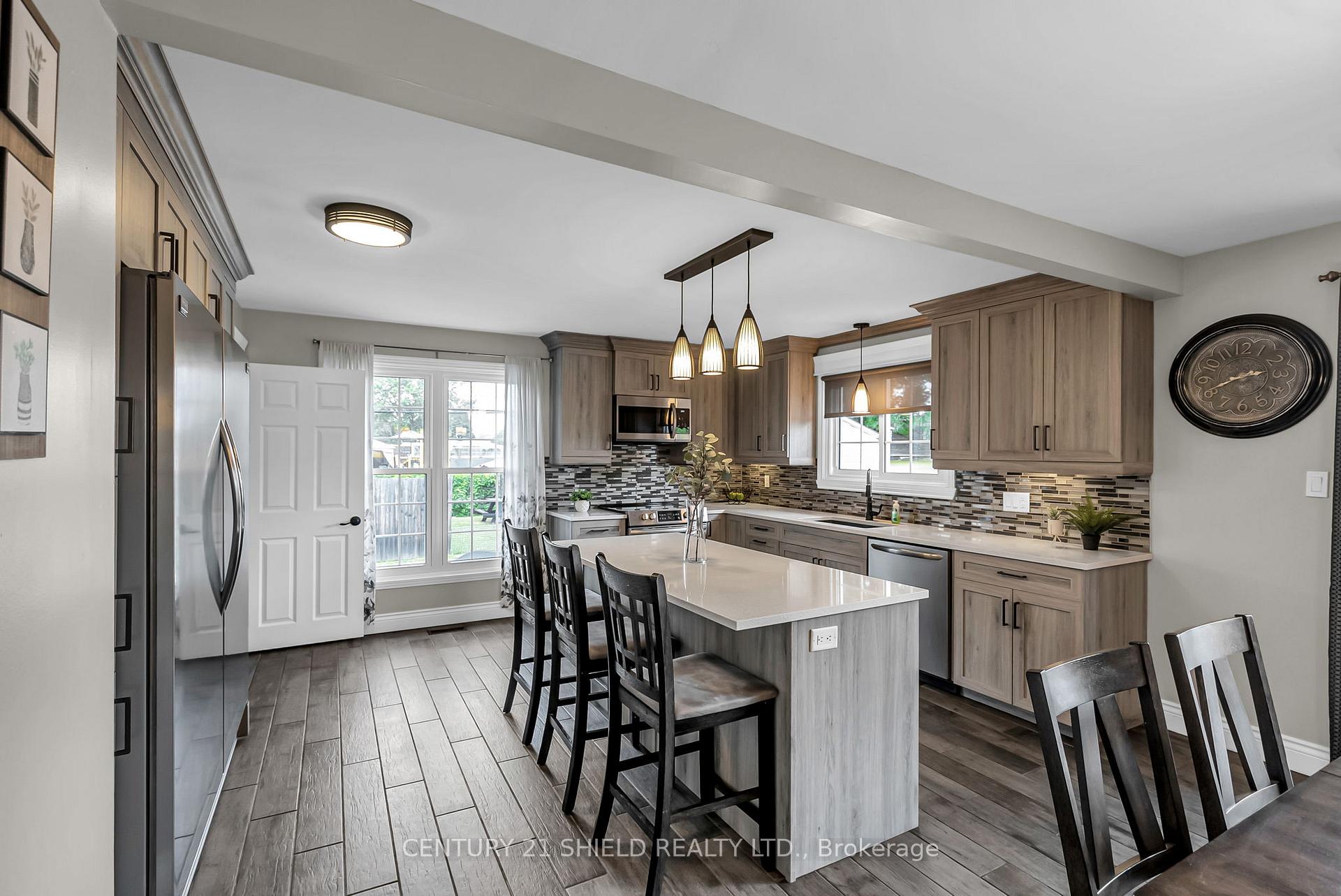 Photo 24 of 408 Anderson Drive, Cornwall — HOMEH