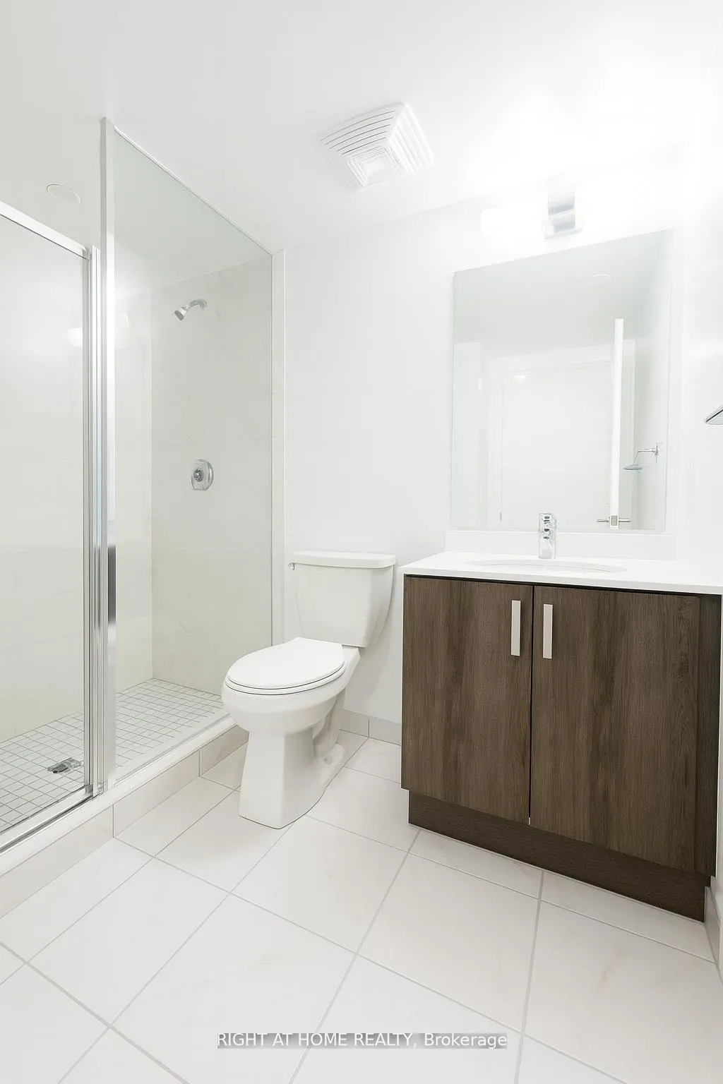 Photo 12 of Unit 810, 1455 Celebration Drive, Pickering, Bay Ridges — HOMEH
