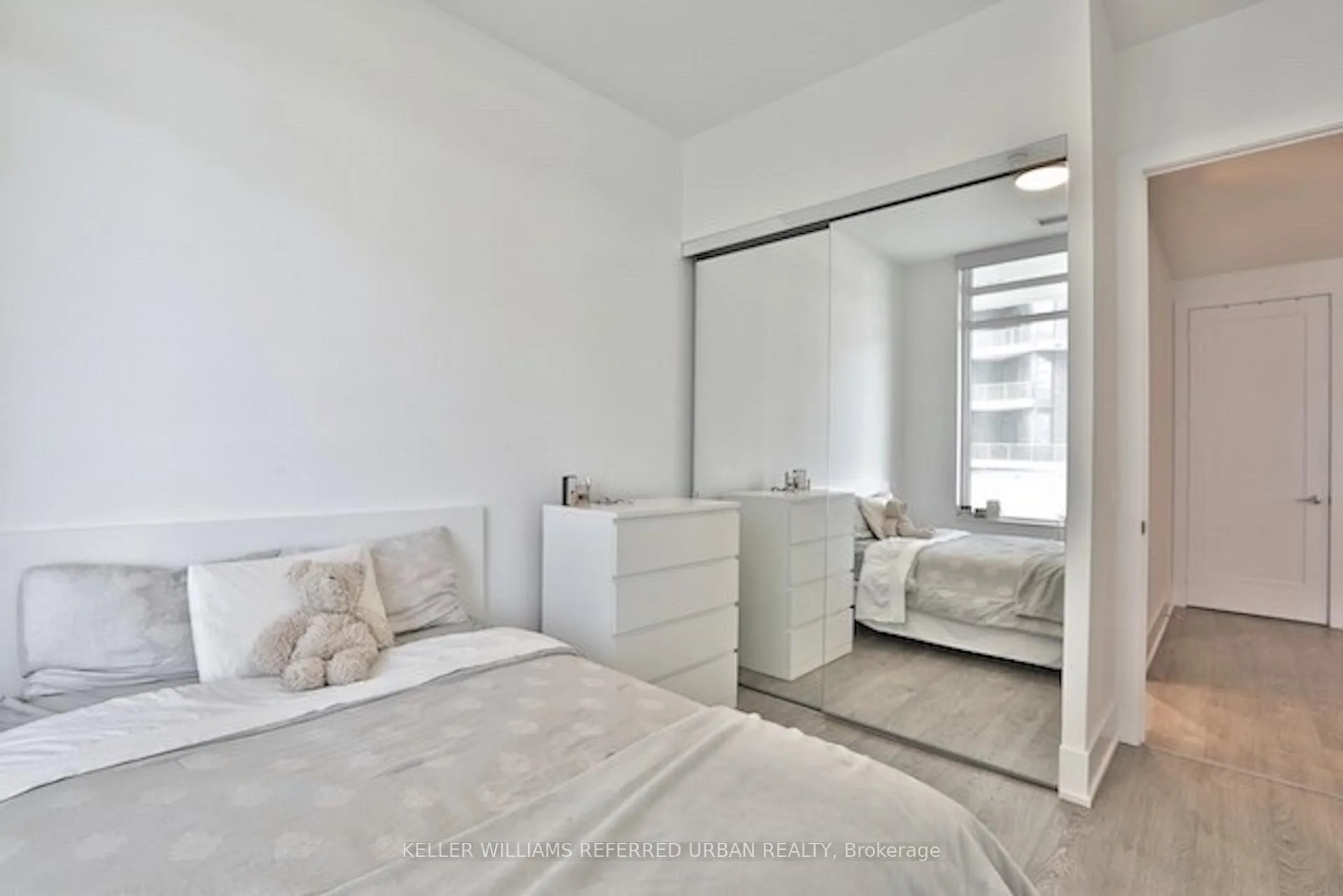 Photo 6 of Unit 610, 15 Merchants' Wharf, Toronto, Waterfront Communities — HOMEH