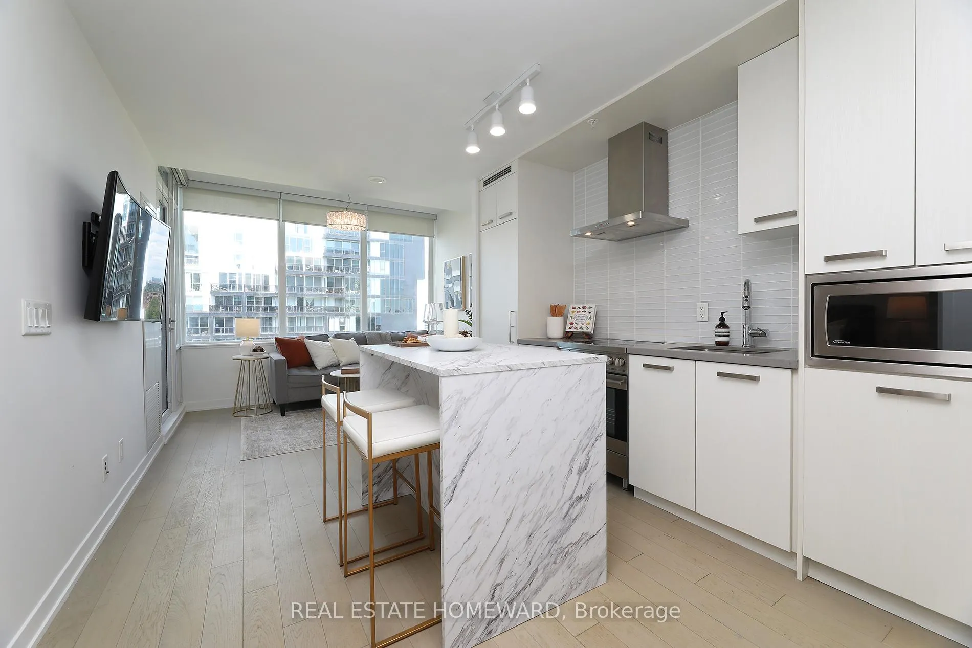Photo 6 of Unit N707, 120 Bayview Avenue, Toronto, Waterfront Communities — HOMEH