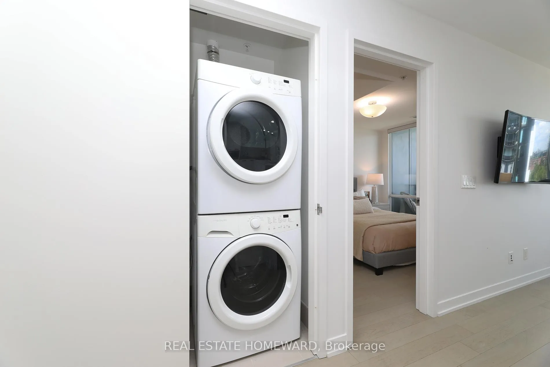 Photo 14 of Unit N707, 120 Bayview Avenue, Toronto, Waterfront Communities — HOMEH