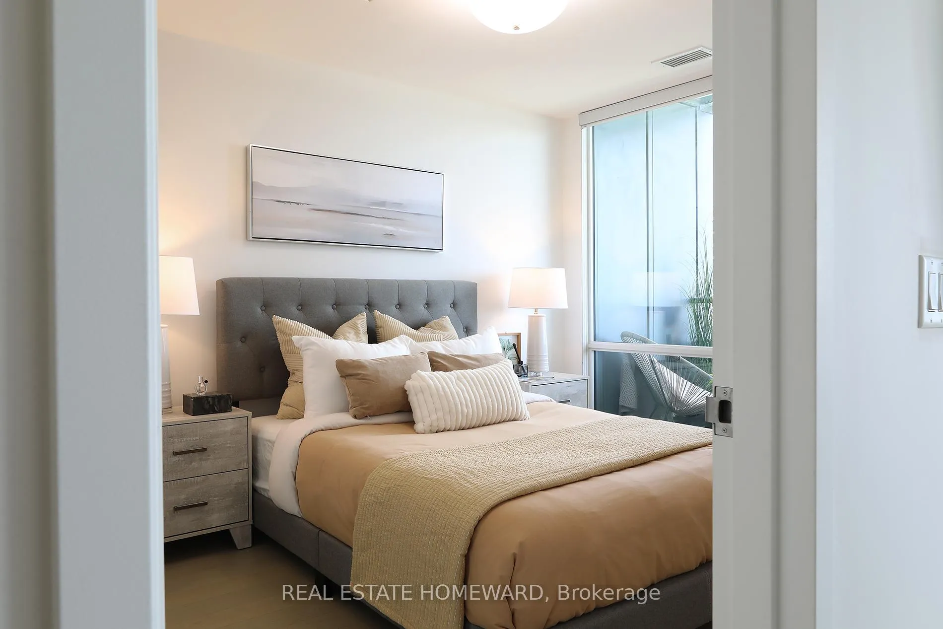 Photo 16 of Unit N707, 120 Bayview Avenue, Toronto, Waterfront Communities — HOMEH
