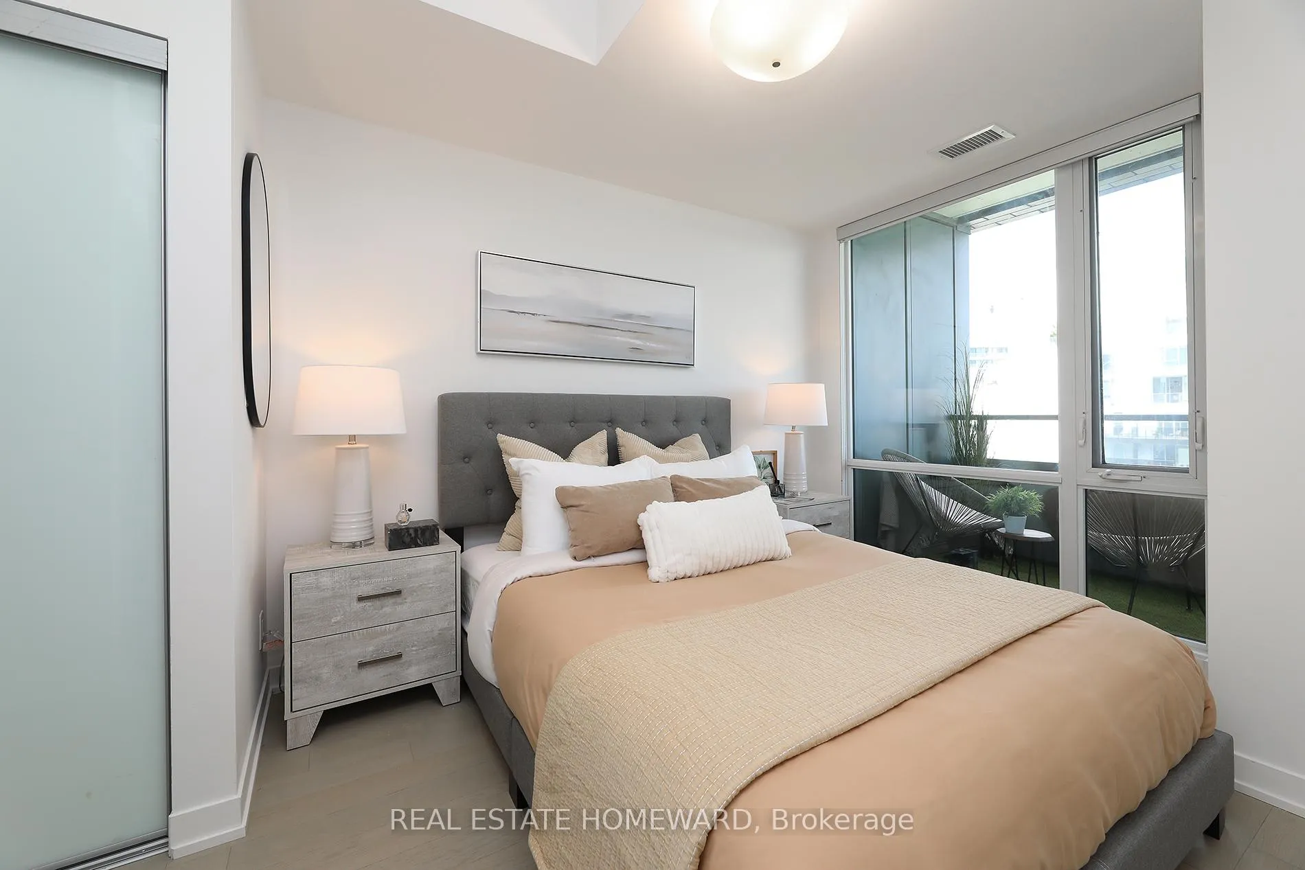 Photo 17 of Unit N707, 120 Bayview Avenue, Toronto, Waterfront Communities — HOMEH