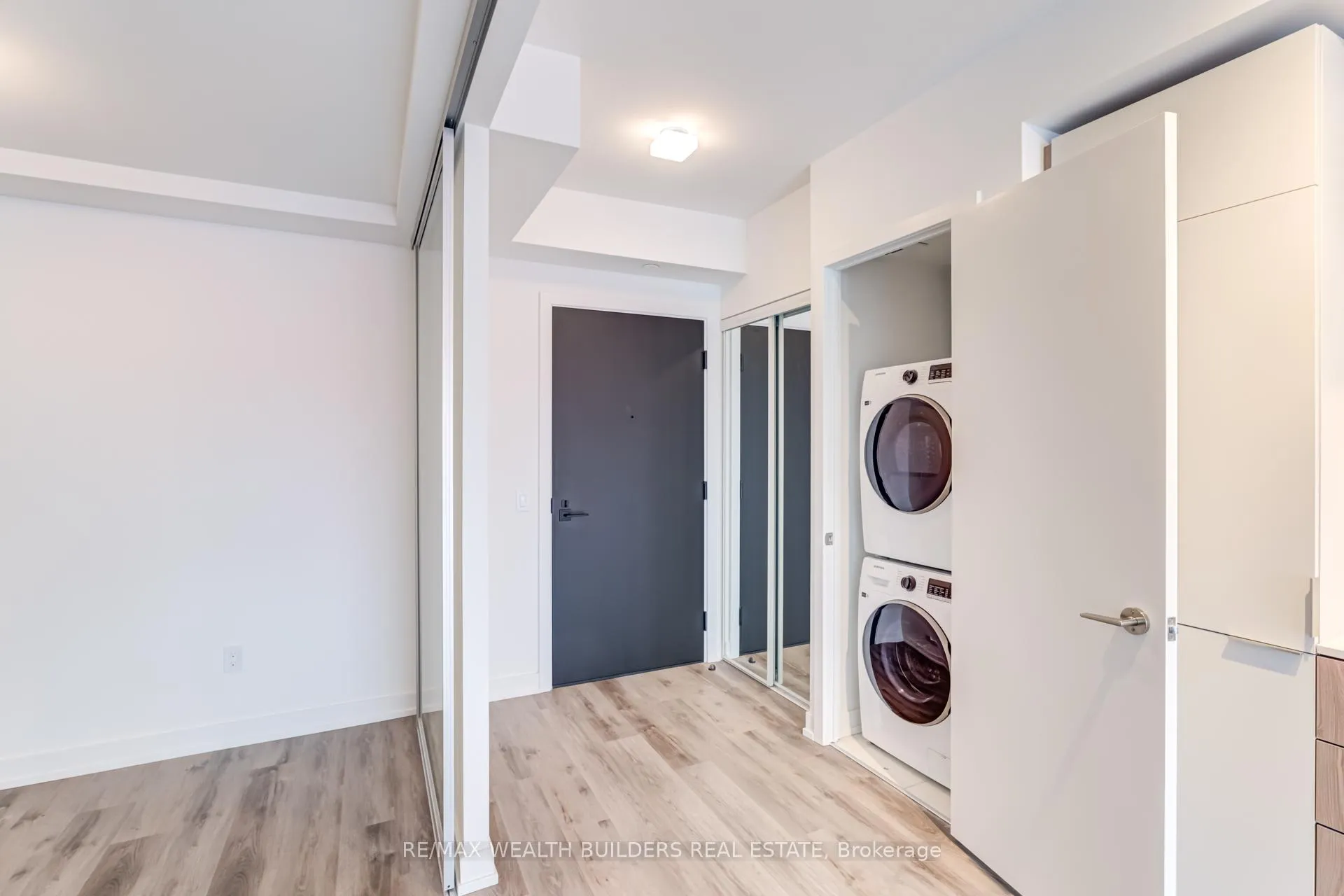 Photo 17 of Unit 421, 28 Eastern Avenue, Toronto, Moss Park — HOMEH