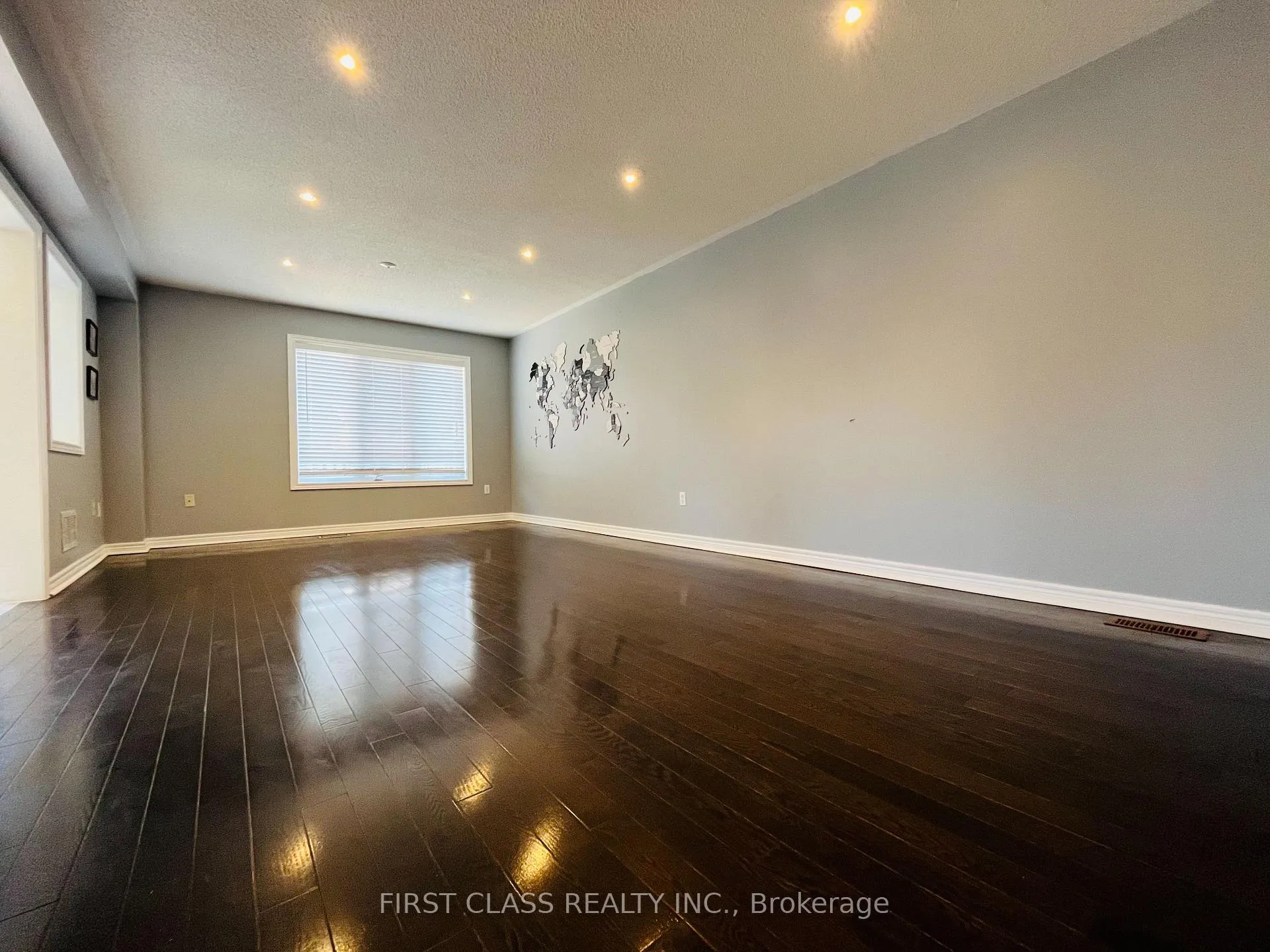 Photo 5 of 45 William Grant Road, Markham, Greensborough — HOMEH