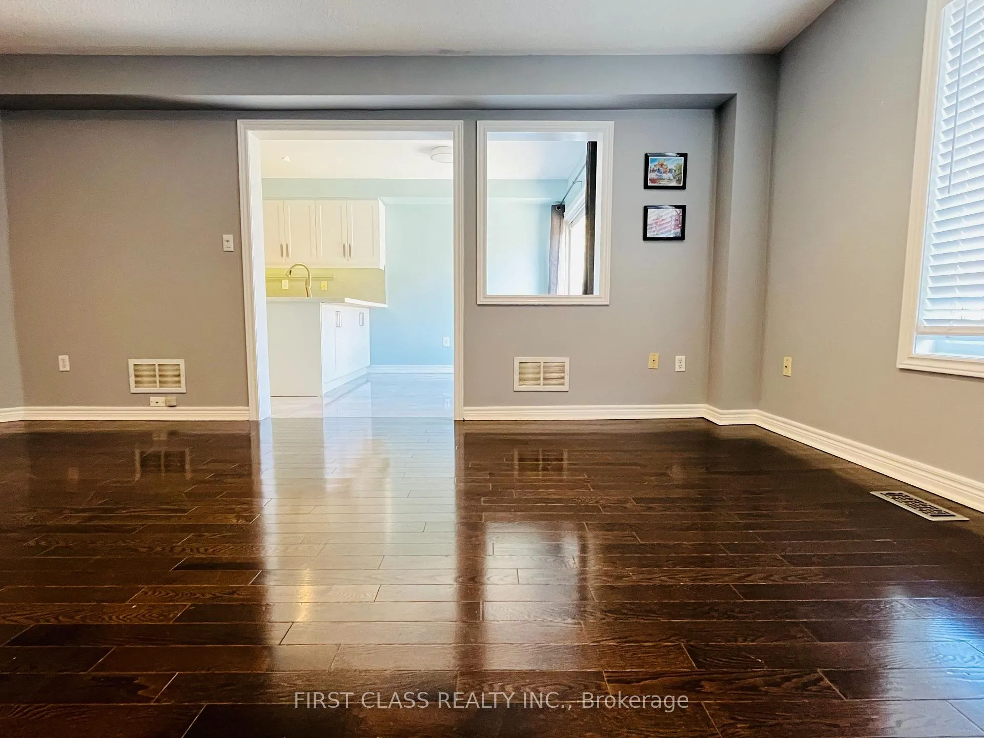 Photo 8 of 45 William Grant Road, Markham, Greensborough — HOMEH