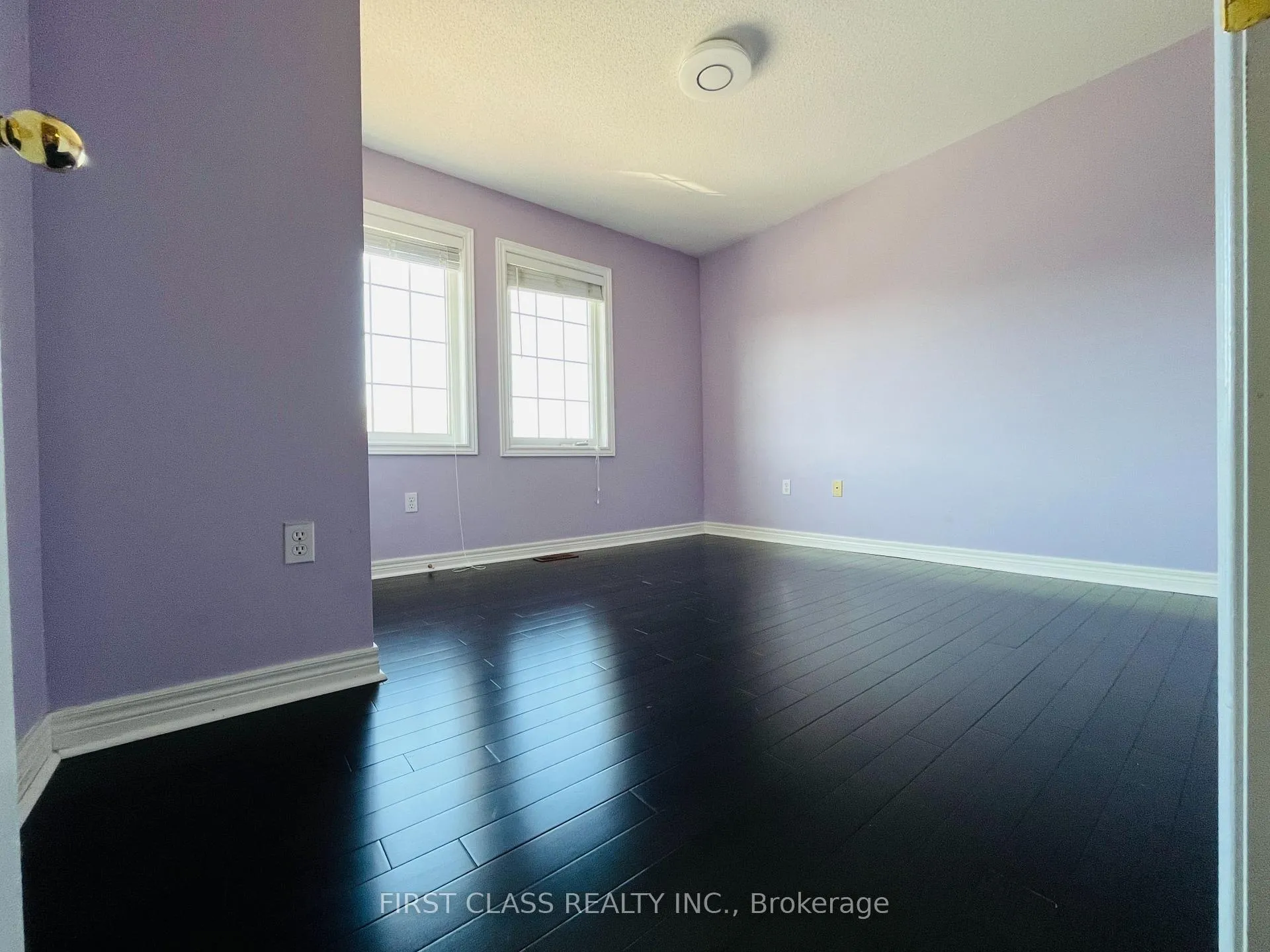 Photo 24 of 45 William Grant Road, Markham, Greensborough — HOMEH