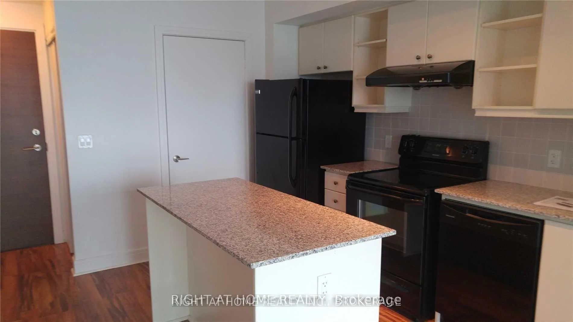 Photo 10 of Unit LPH27, 35 Brian Peck Crescent, Toronto, Leaside — HOMEH