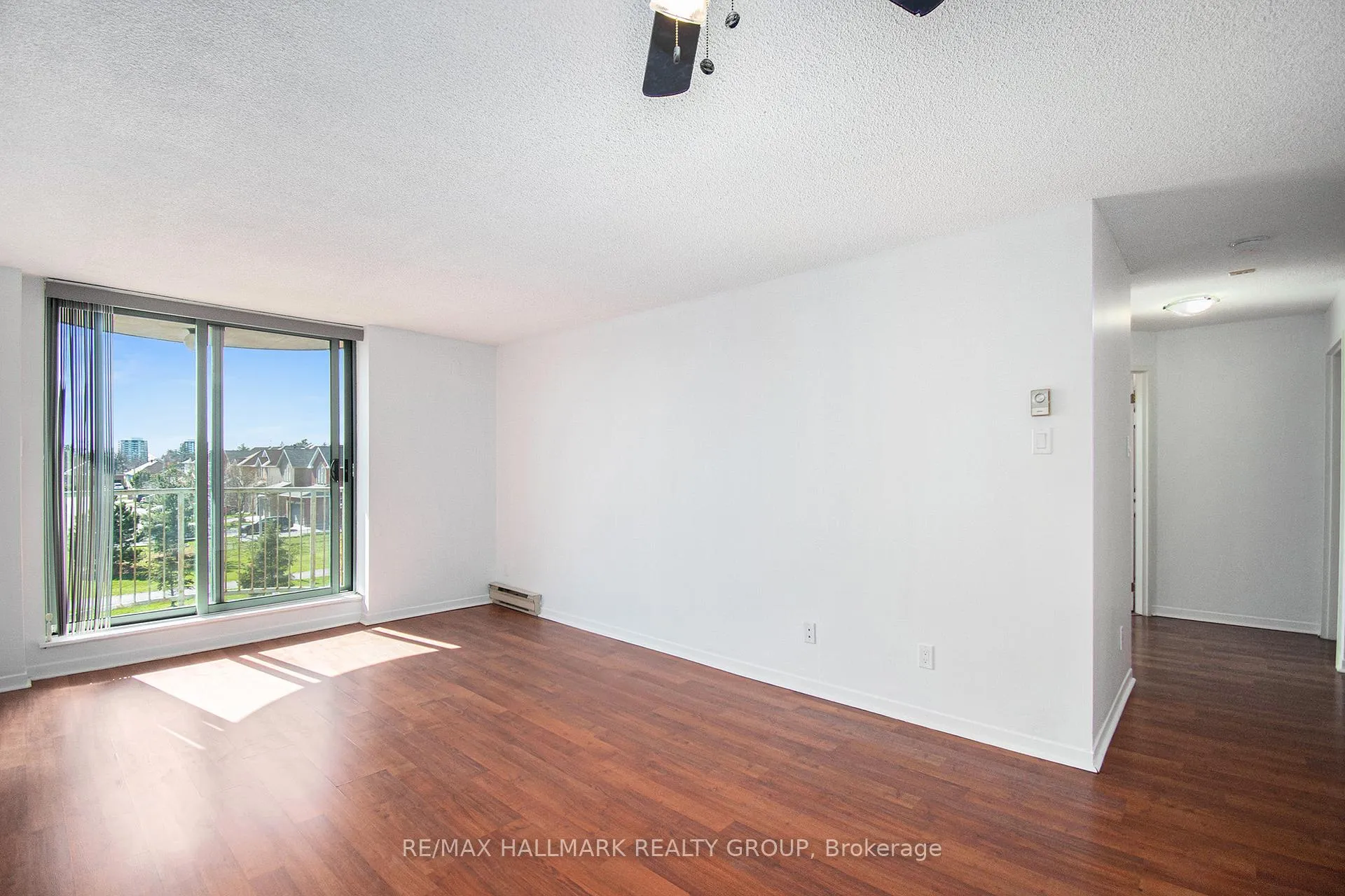 Photo 9 of Unit 304, 1440 Heron Road, Ottawa, Heron Gate — HOMEH