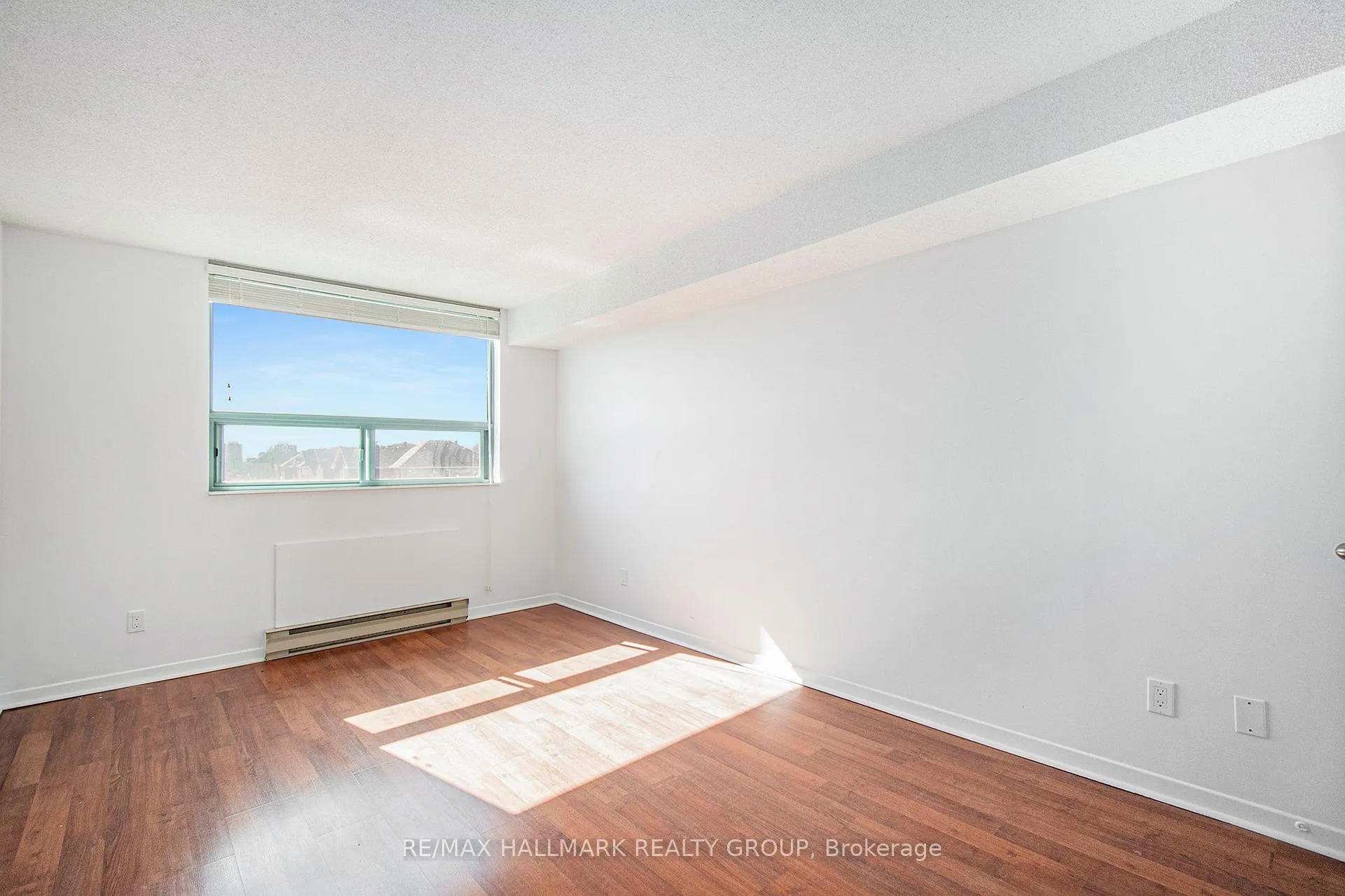 Photo 12 of Unit 304, 1440 Heron Road, Ottawa, Heron Gate — HOMEH