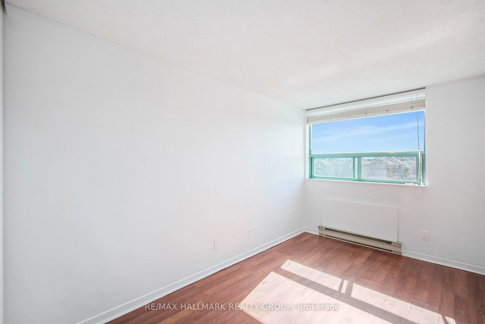Photo 16 of Unit 304, 1440 Heron Road, Ottawa, Heron Gate — HOMEH