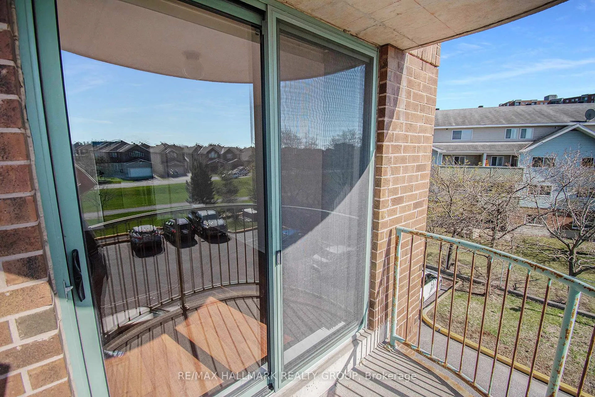 Photo 18 of Unit 304, 1440 Heron Road, Ottawa, Heron Gate — HOMEH