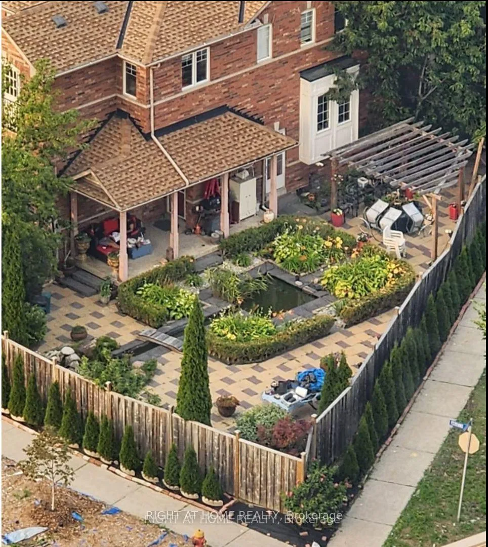 Photo 1 of 31 Ferrand Drive, Toronto, Flemingdon Park — HOMEH