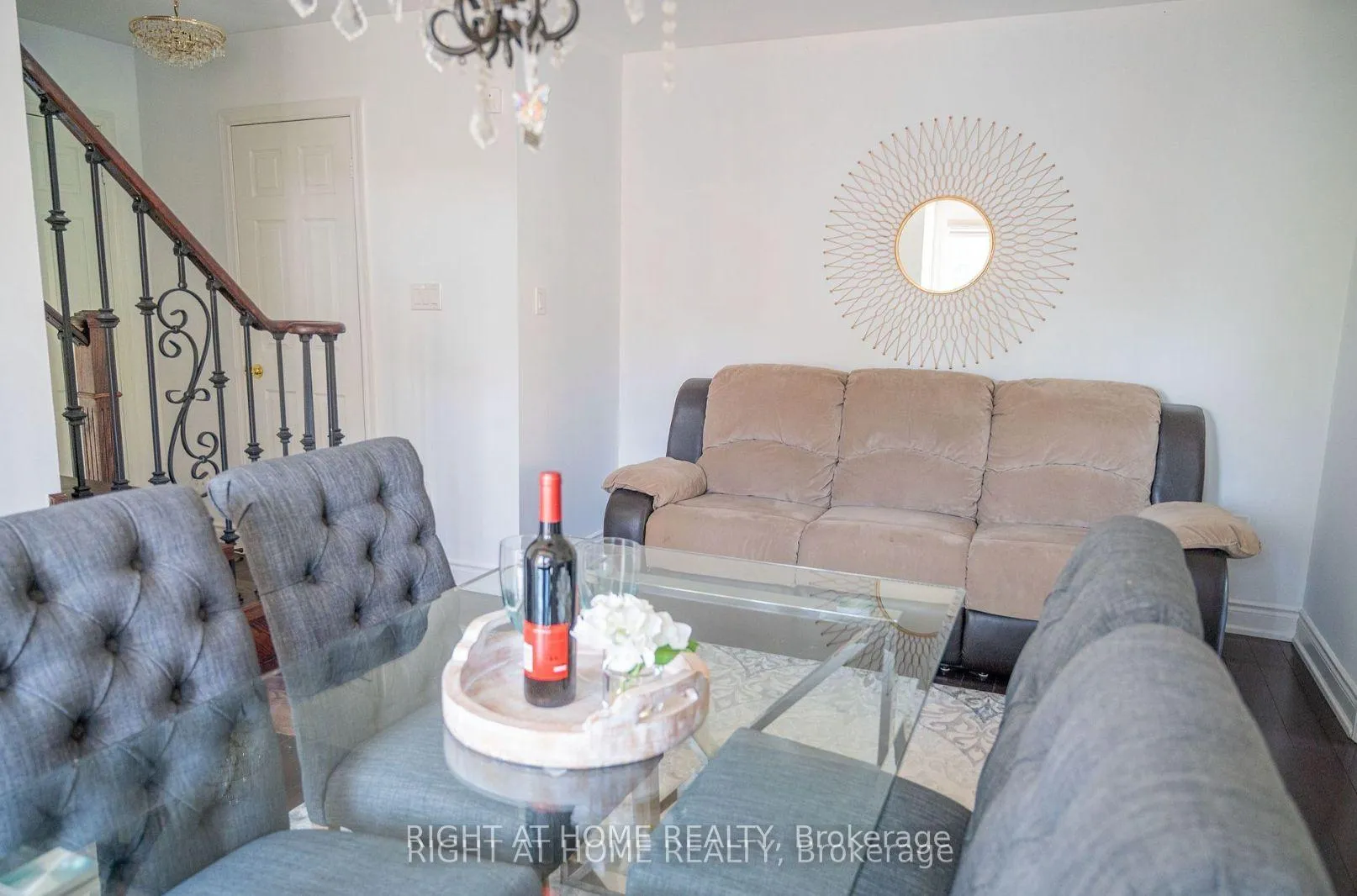 Photo 12 of 31 Ferrand Drive, Toronto, Flemingdon Park — HOMEH