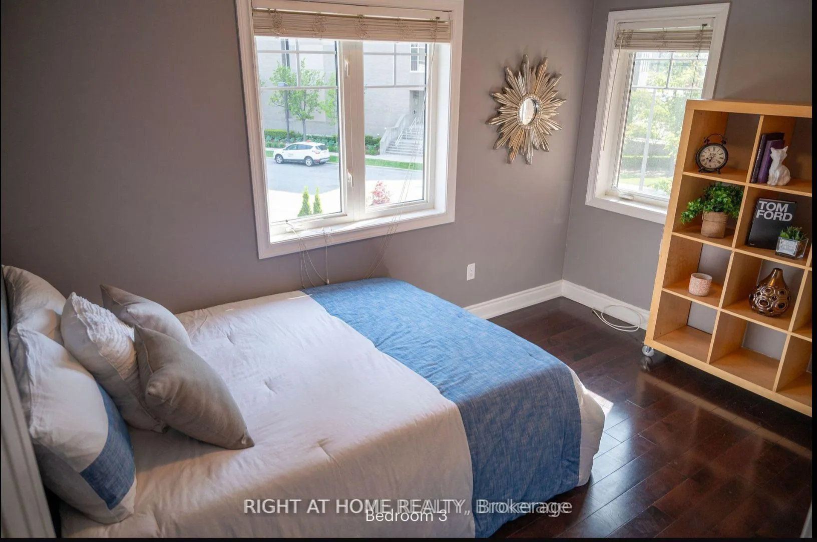 Photo 23 of 31 Ferrand Drive, Toronto, Flemingdon Park — HOMEH