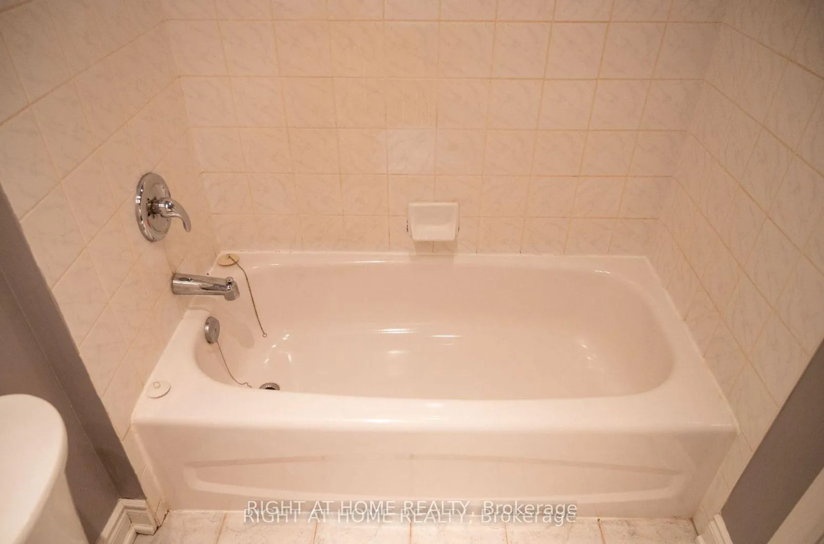 Photo 31 of 31 Ferrand Drive, Toronto, Flemingdon Park — HOMEH