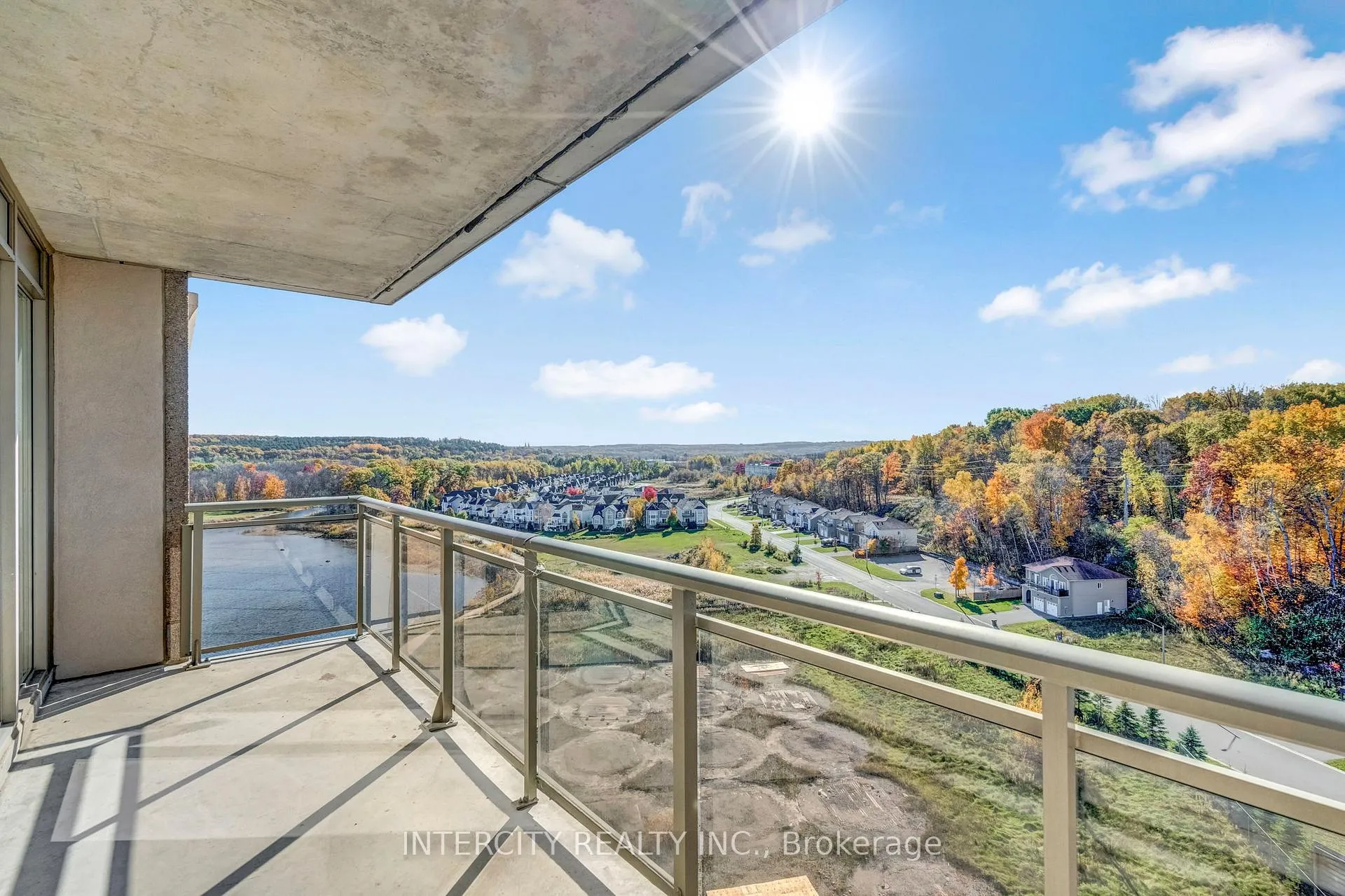 Photo 8 of Unit 1007, 699 Aberdeen Boulevard, Midland — HOMEH