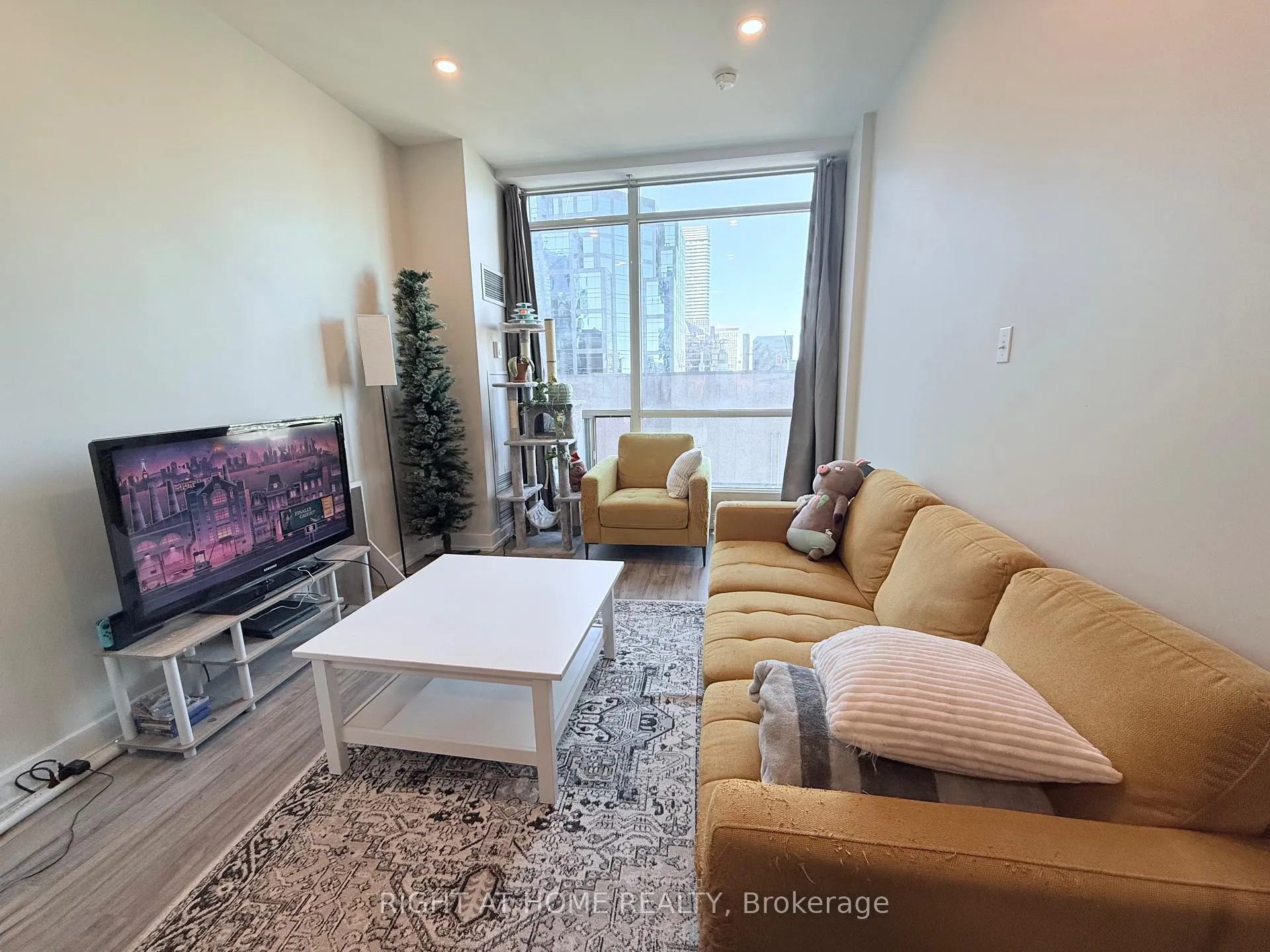 Photo 2 of Unit 2310, 7 King Street E, Toronto, Church-Yonge Corridor — HOMEH