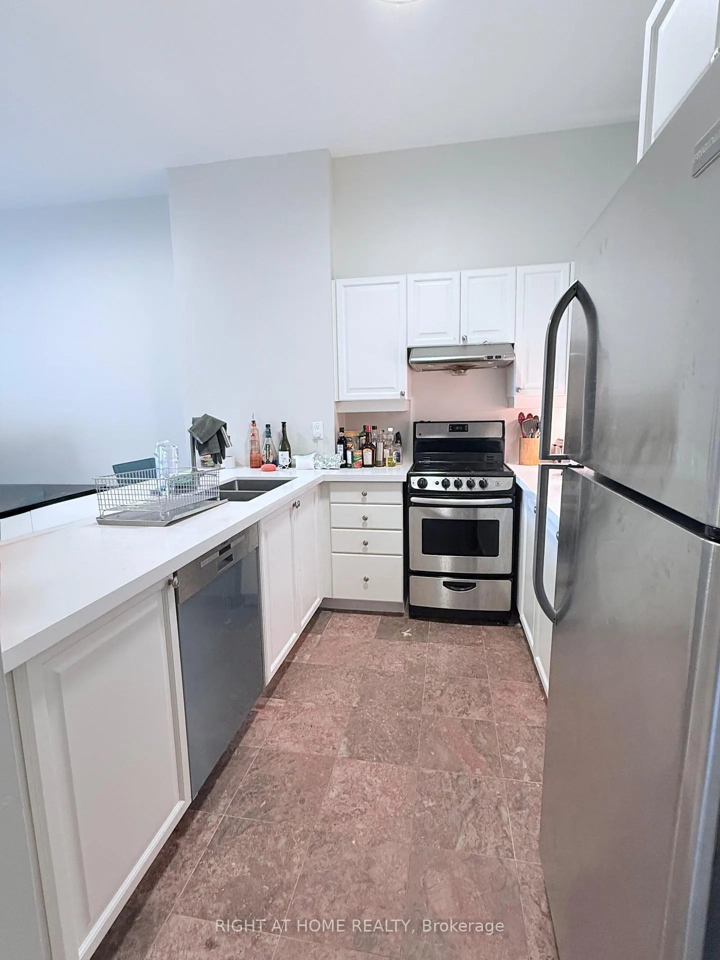 Photo 6 of Unit 2310, 7 King Street E, Toronto, Church-Yonge Corridor — HOMEH