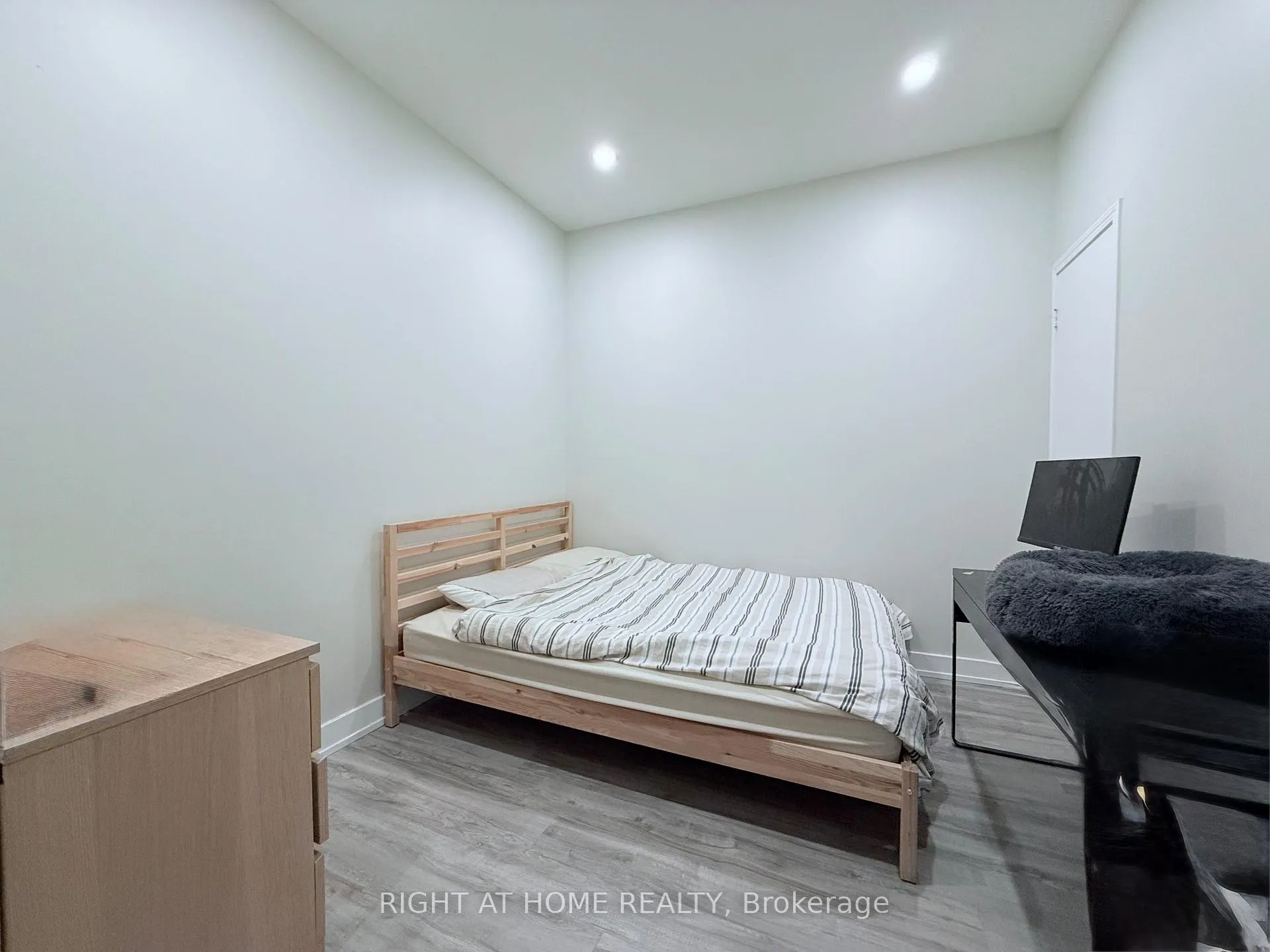 Photo 9 of Unit 2310, 7 King Street E, Toronto, Church-Yonge Corridor — HOMEH