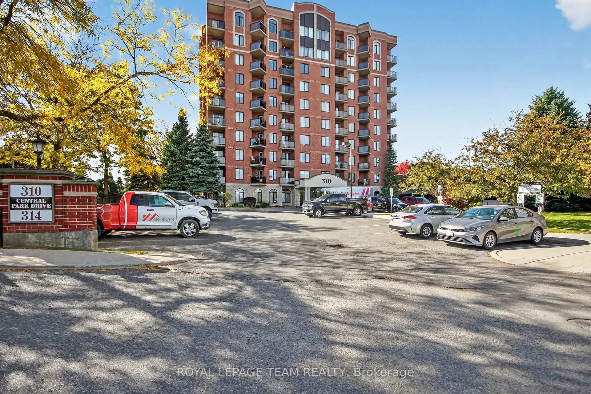 Photo 2 of Unit 7J, 310 Central Park Drive, Ottawa, Central Park — HOMEH