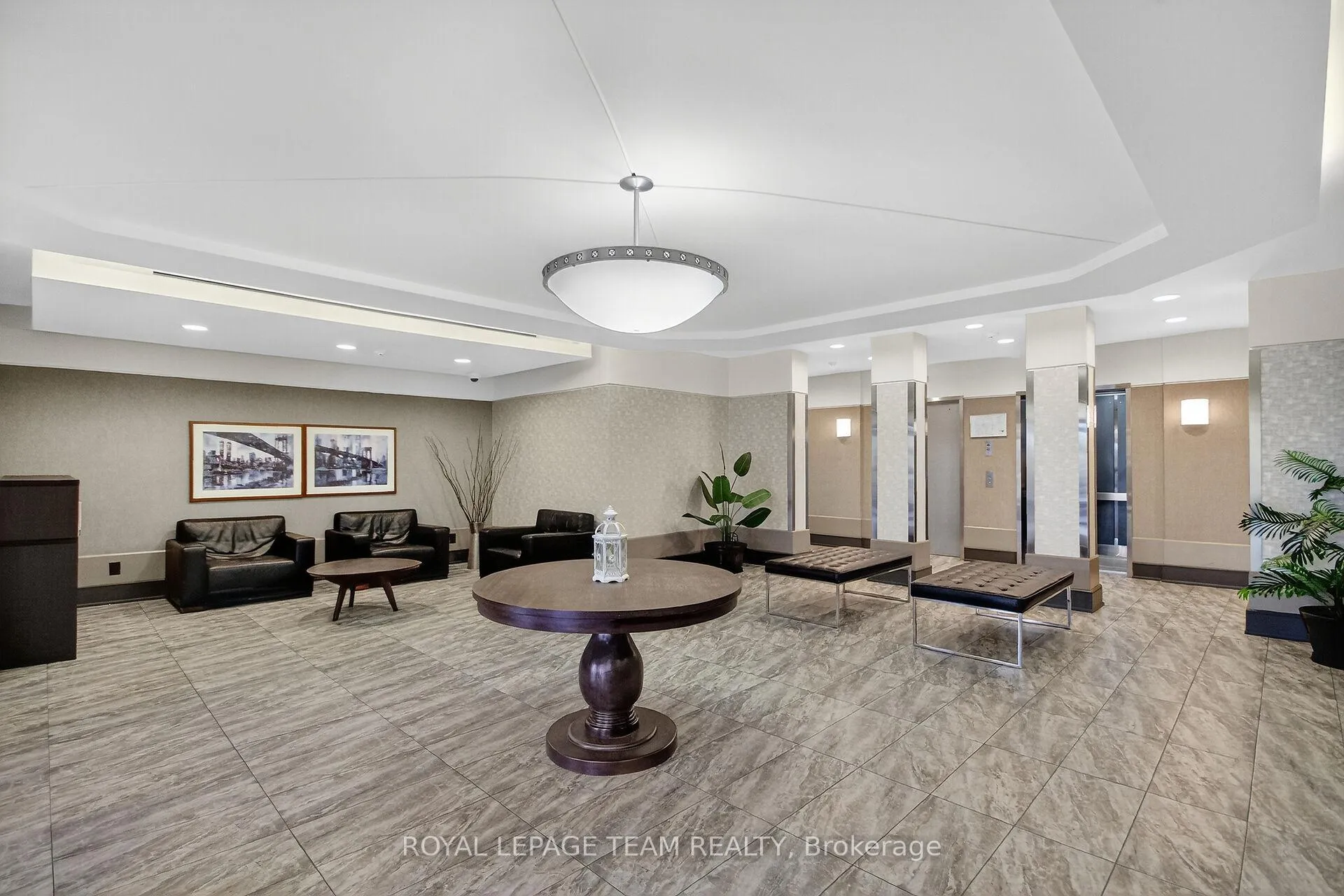 Photo 4 of Unit 7J, 310 Central Park Drive, Ottawa, Central Park — HOMEH