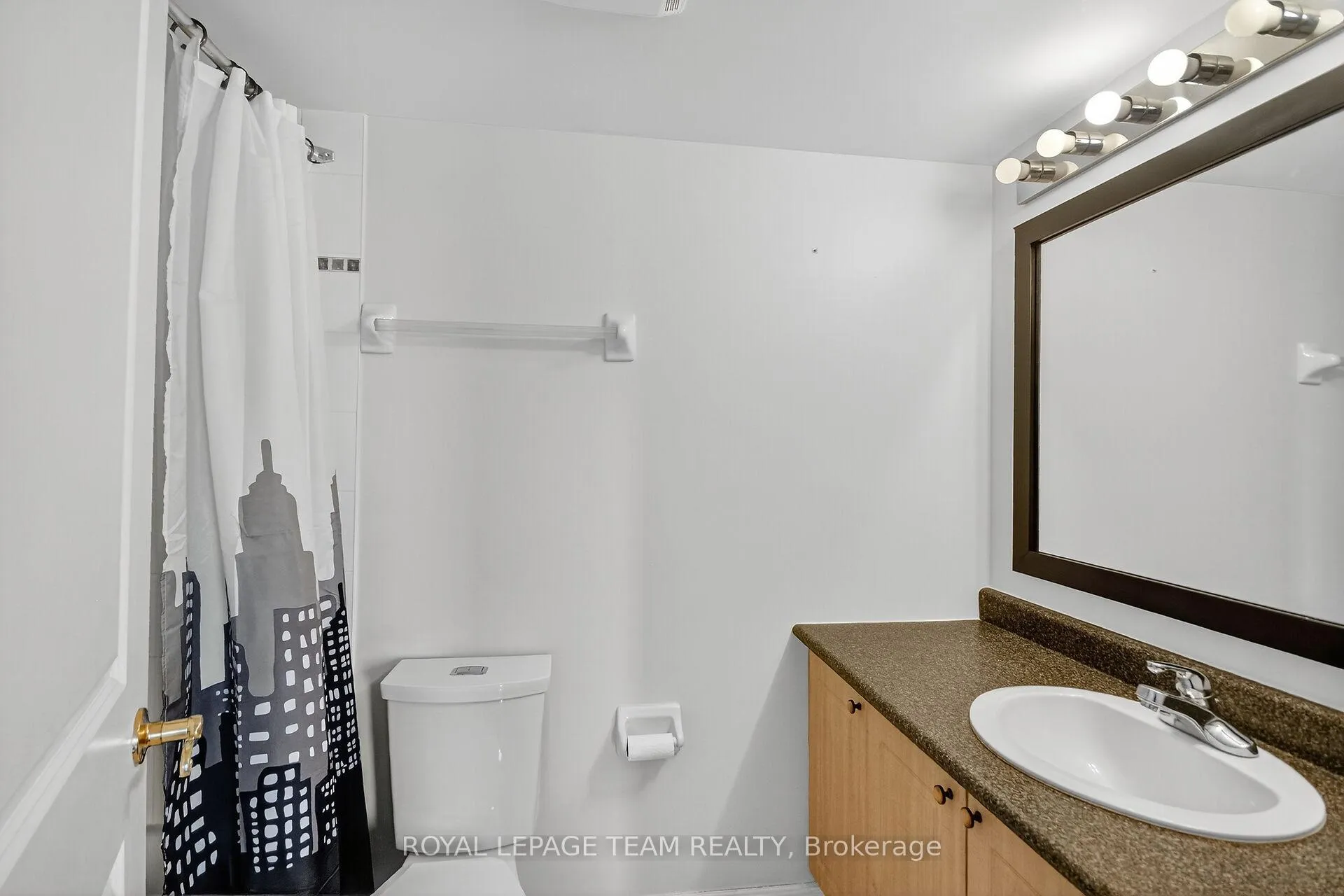 Photo 15 of Unit 7J, 310 Central Park Drive, Ottawa, Central Park — HOMEH