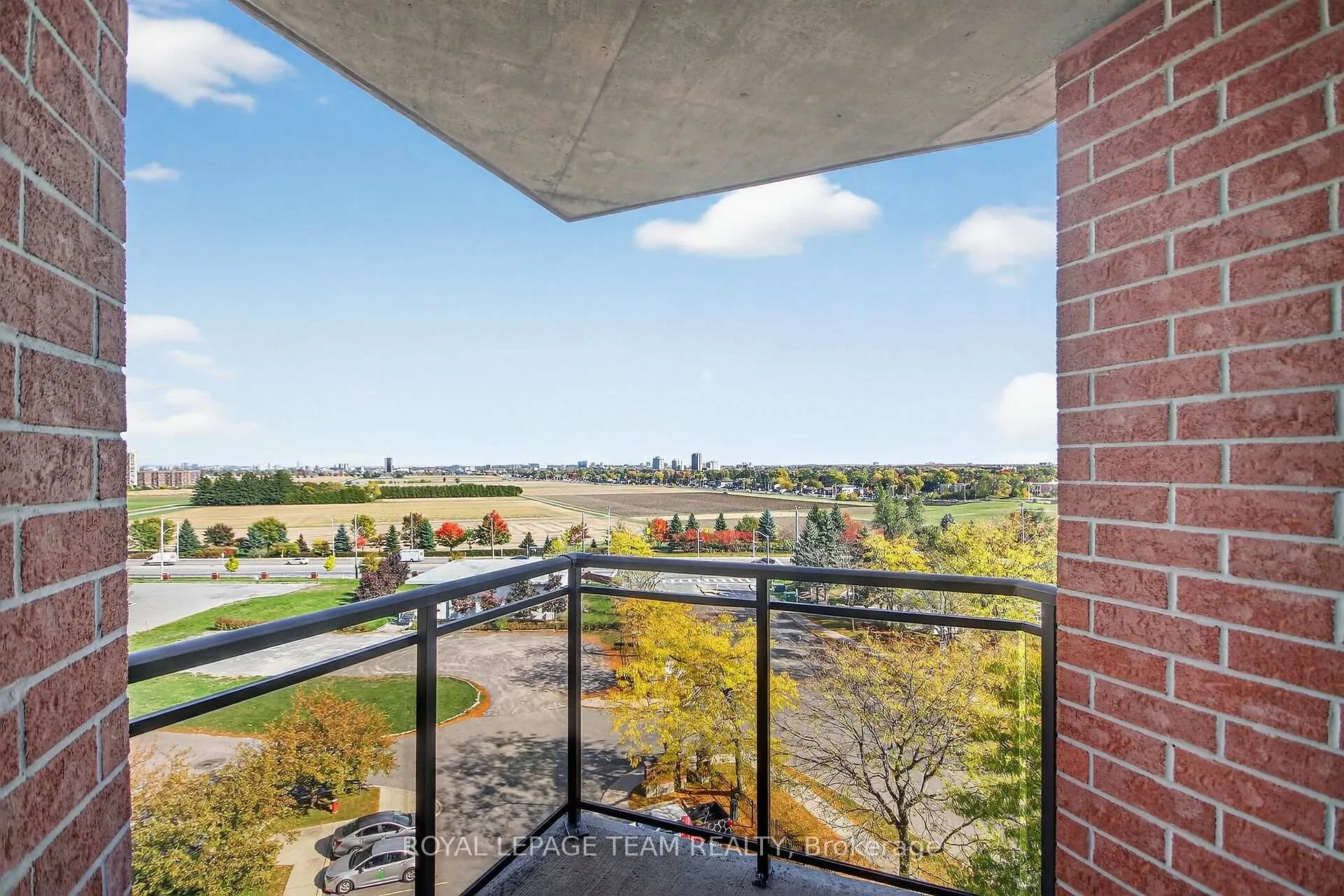 Photo 19 of Unit 7J, 310 Central Park Drive, Ottawa, Central Park — HOMEH