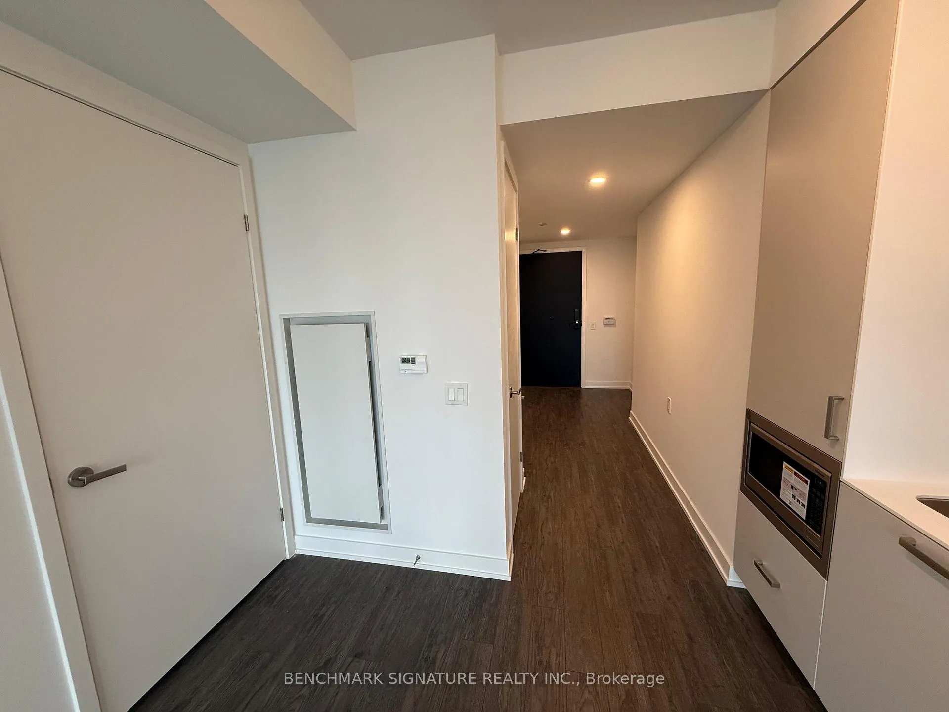 Photo 3 of Unit 4016, 88 Queen Street E, Toronto, Church-Yonge Corridor — HOMEH